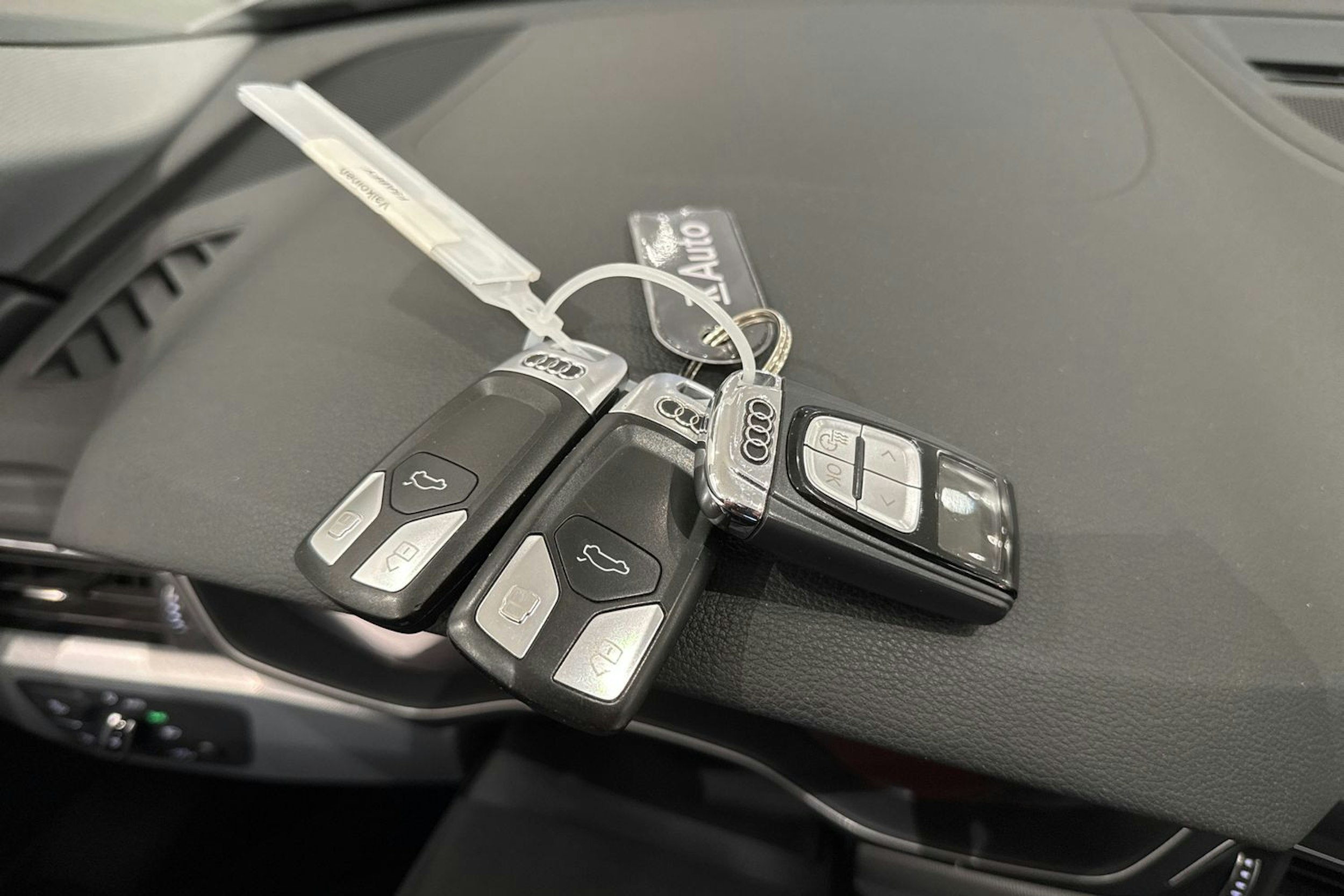 valkoinen Audi A5 2017 kuva 21.