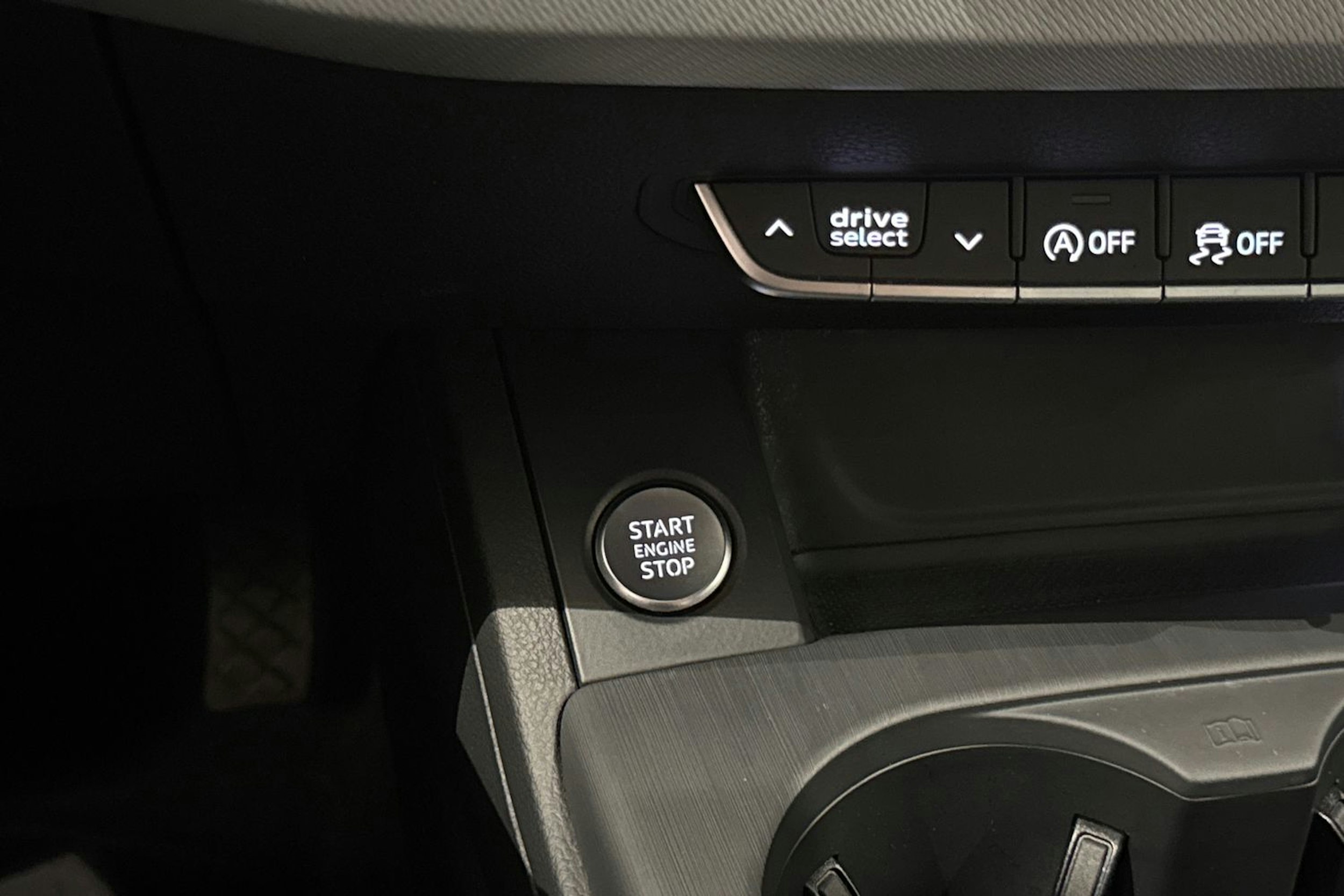 valkoinen Audi A5 2017 kuva 22.