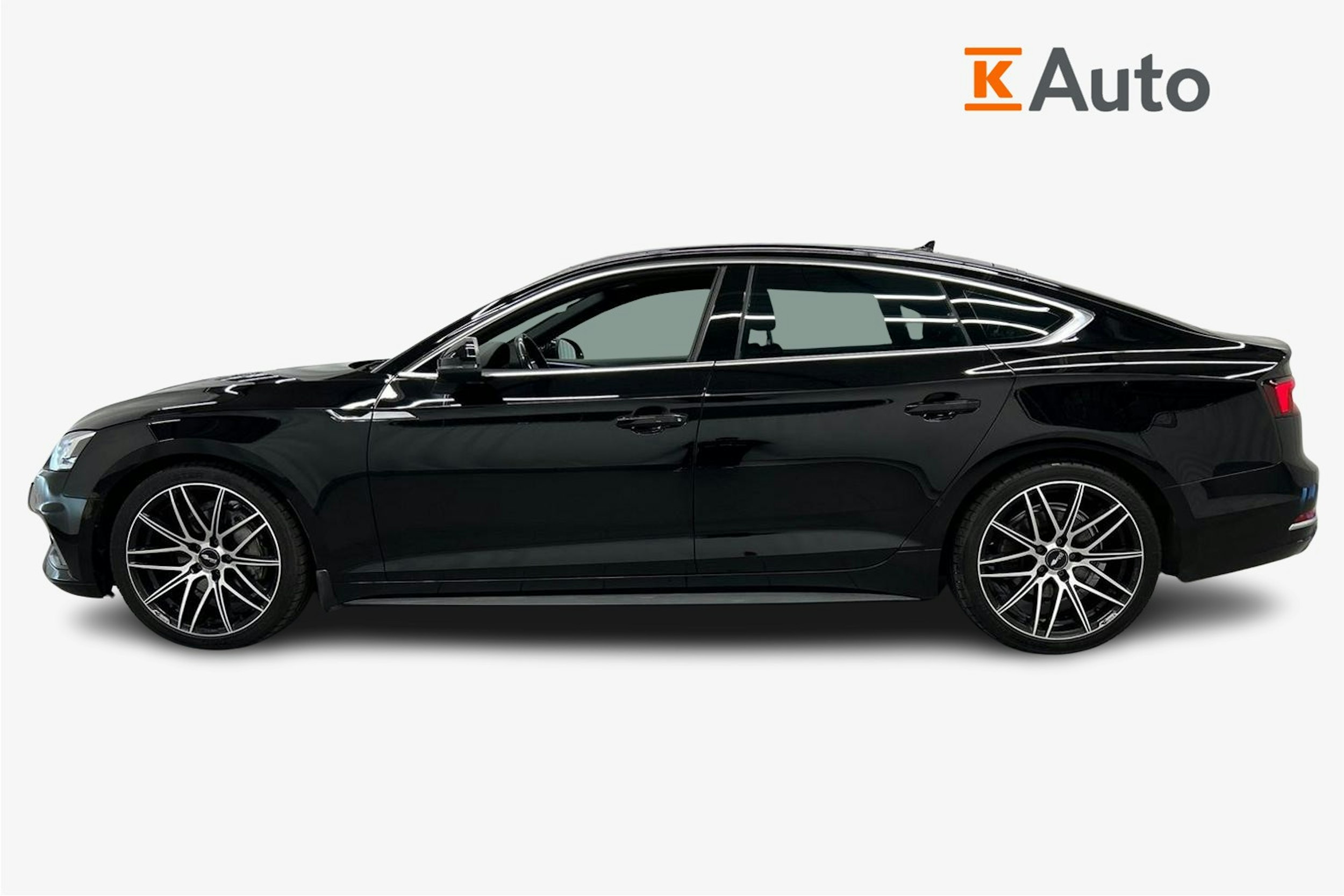 musta Audi A5 2018 kuva 5.