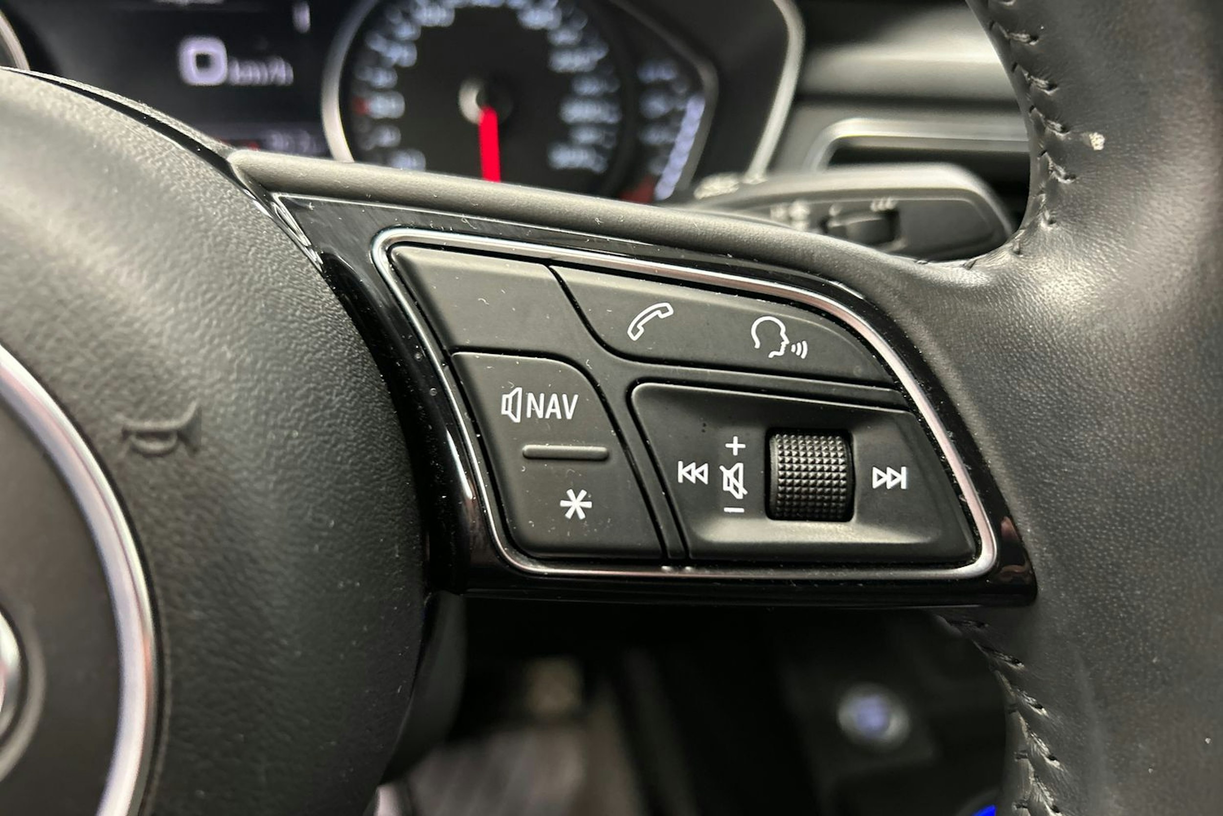 musta Audi A5 2018 kuva 18.