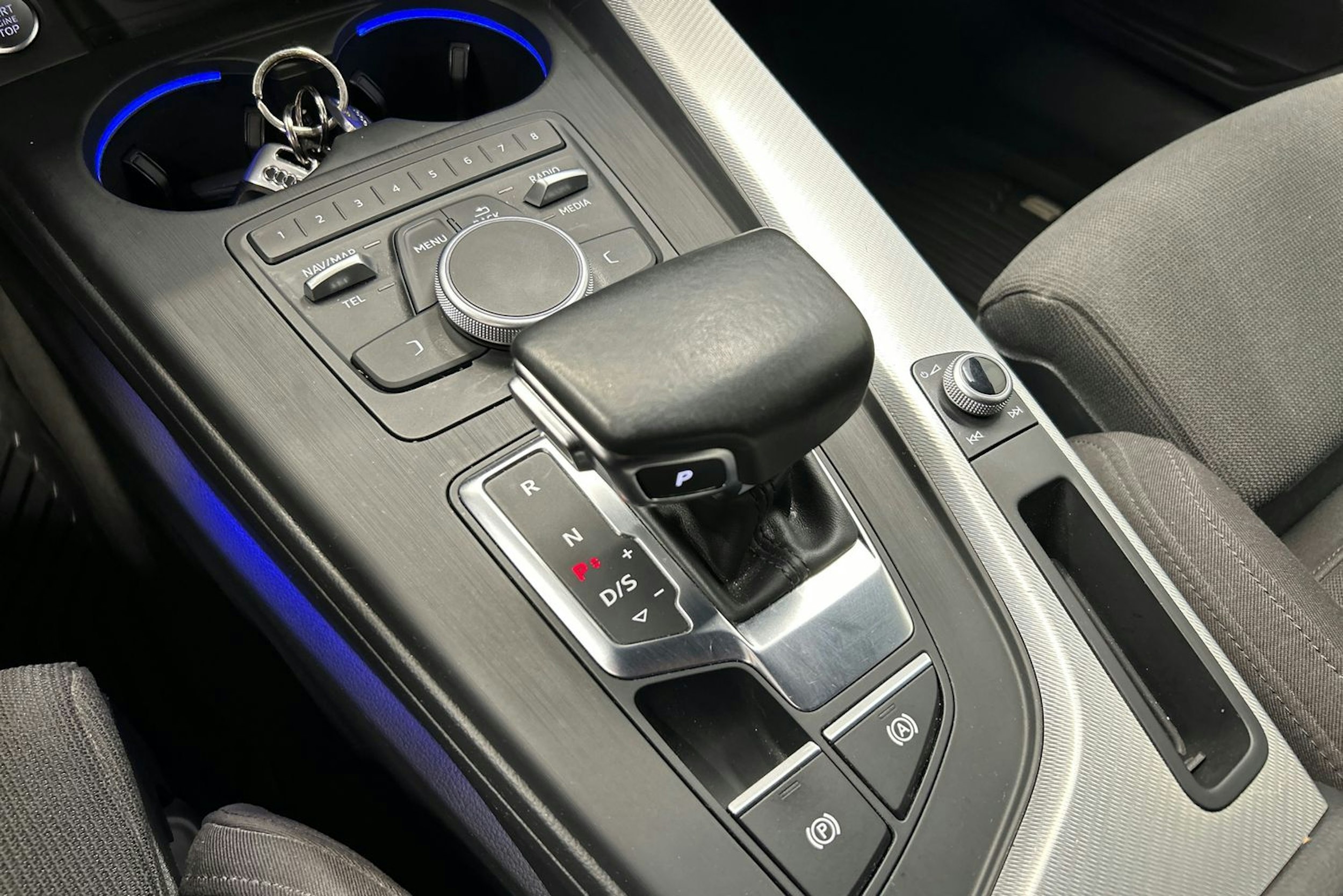musta Audi A5 2018 kuva 21.