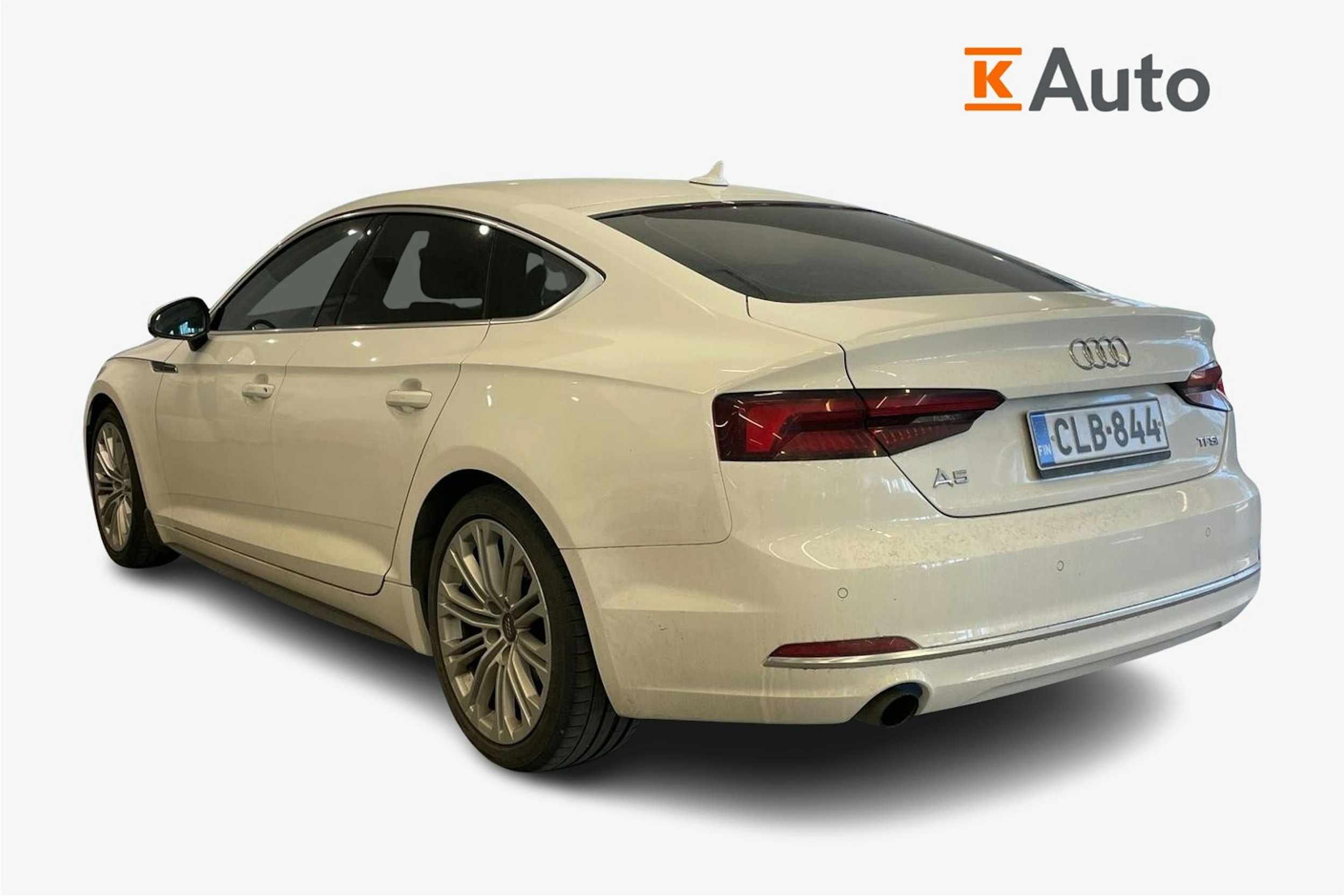 valkoinen Audi A5 2018 kuva 2.