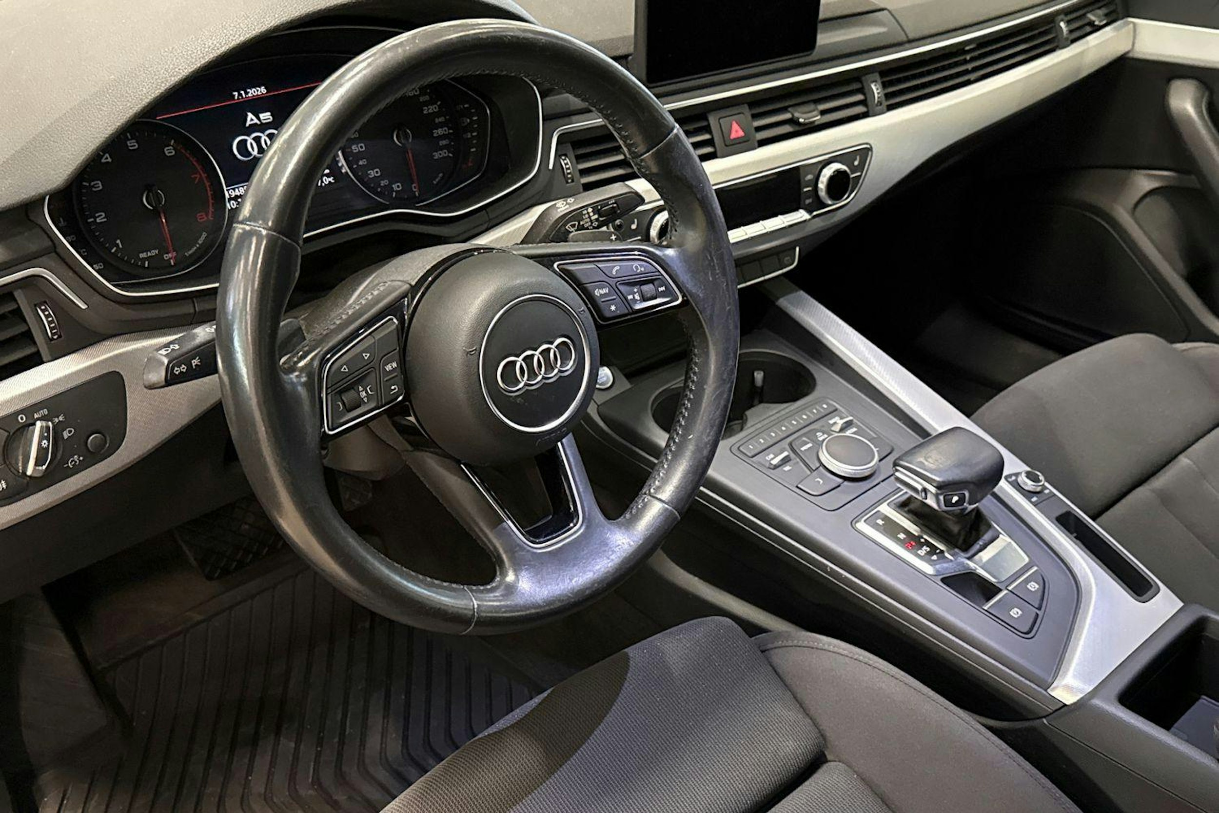 harmaa Audi A5 2018 kuva 7.