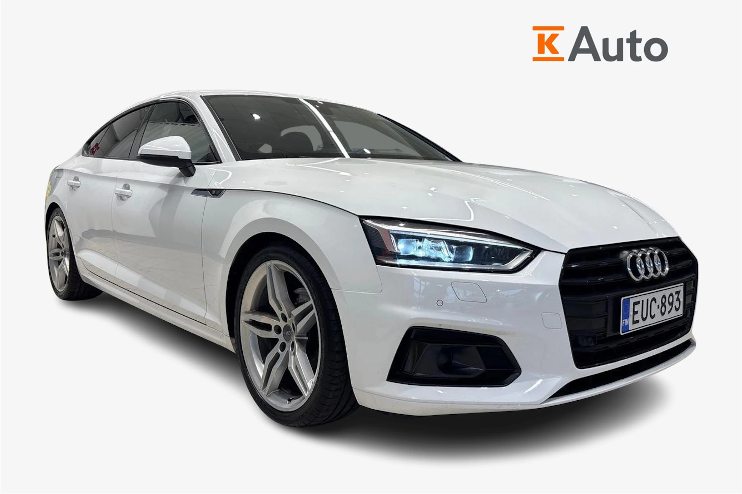Valkoinen Audi A5 2018 kuva 1.