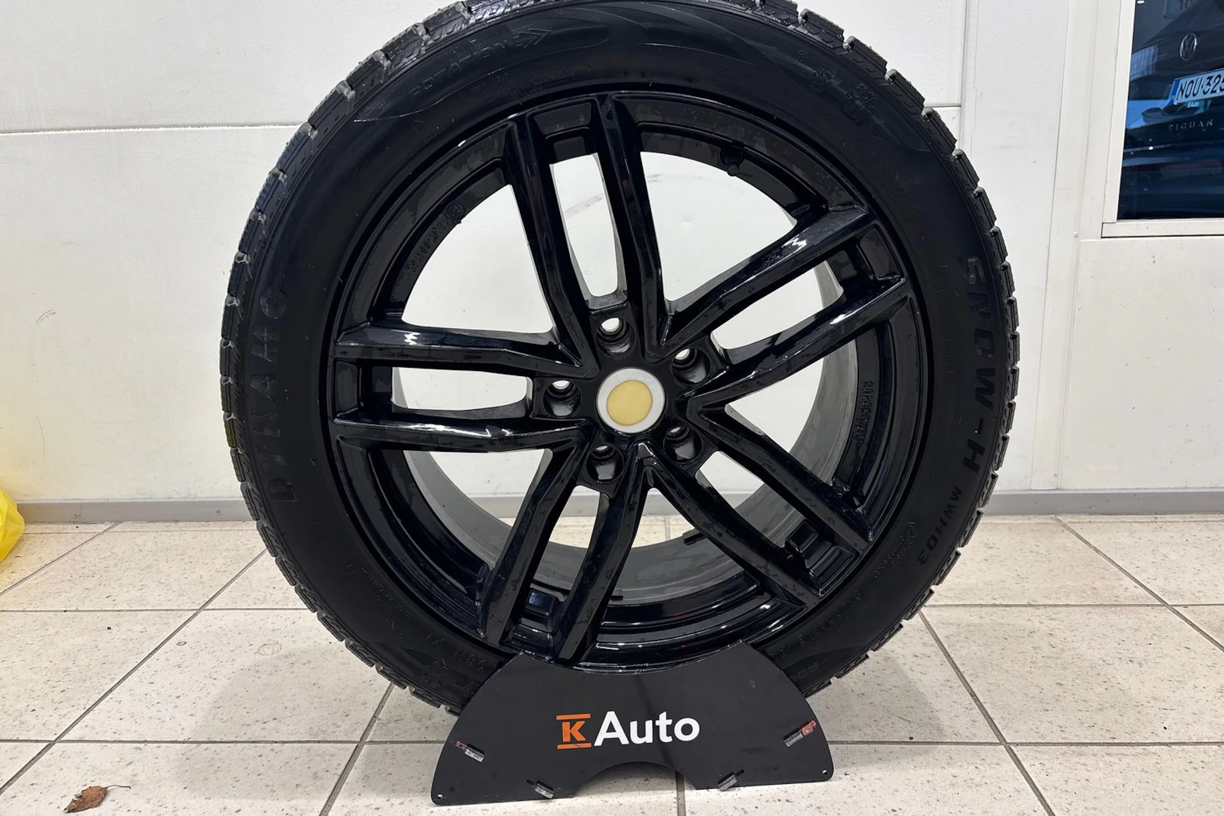 Valkoinen Audi A5 2018 kuva 11.