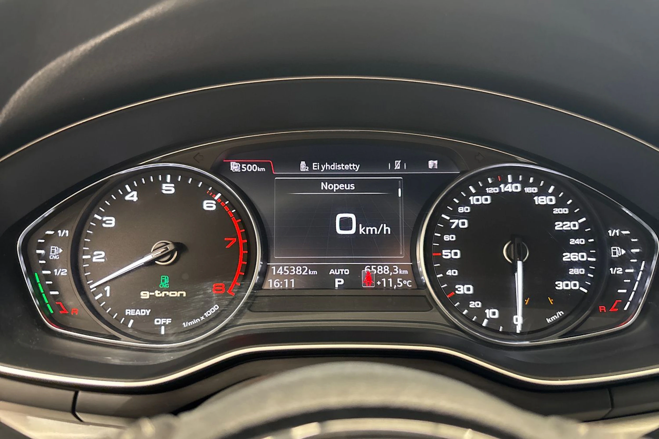 Valkoinen Audi A5 2018 kuva 18.