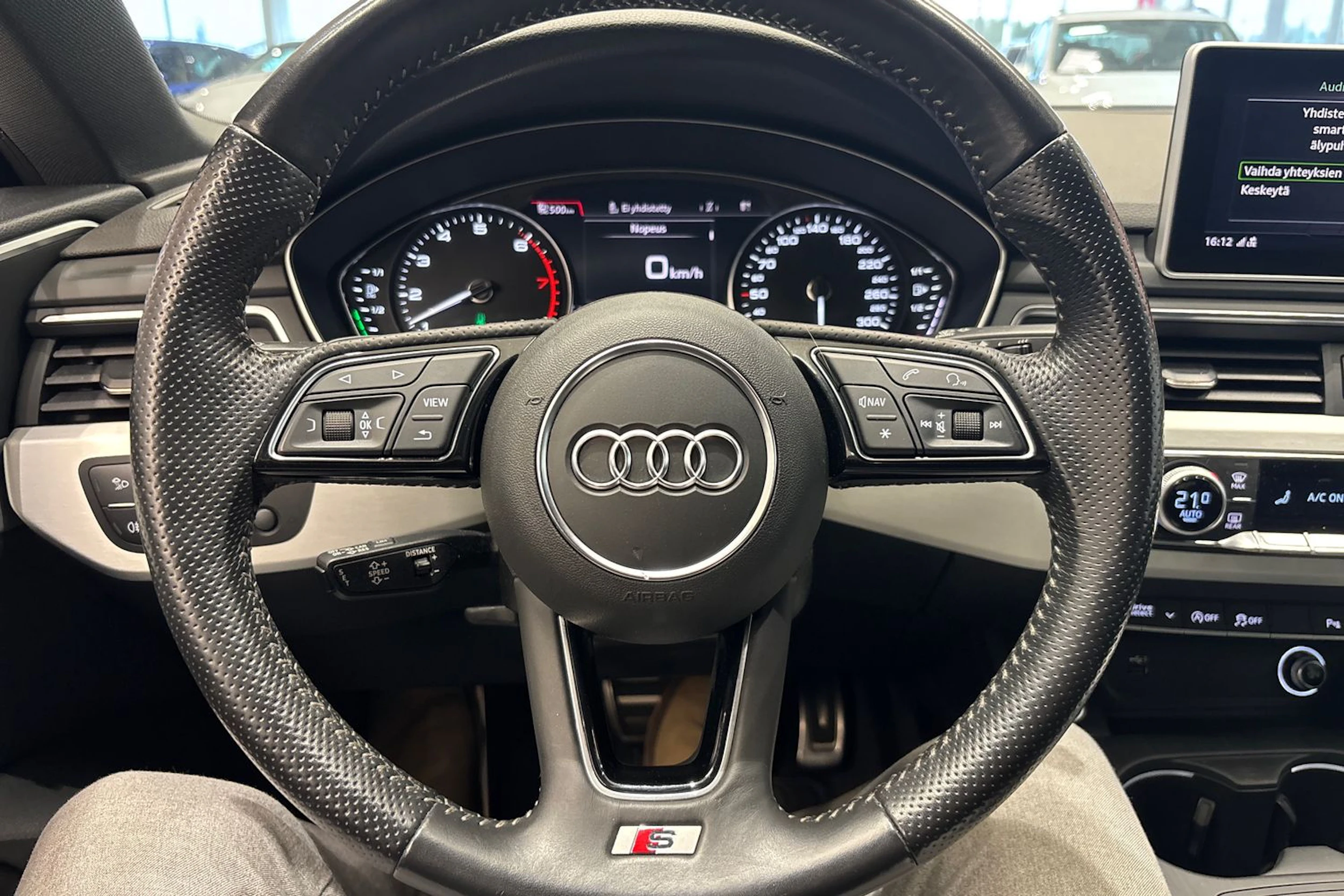 Valkoinen Audi A5 2018 kuva 19.