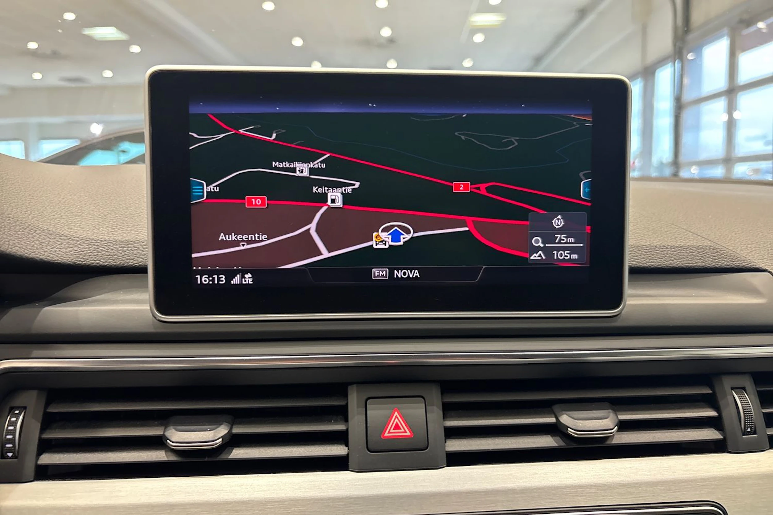 Valkoinen Audi A5 2018 kuva 22.