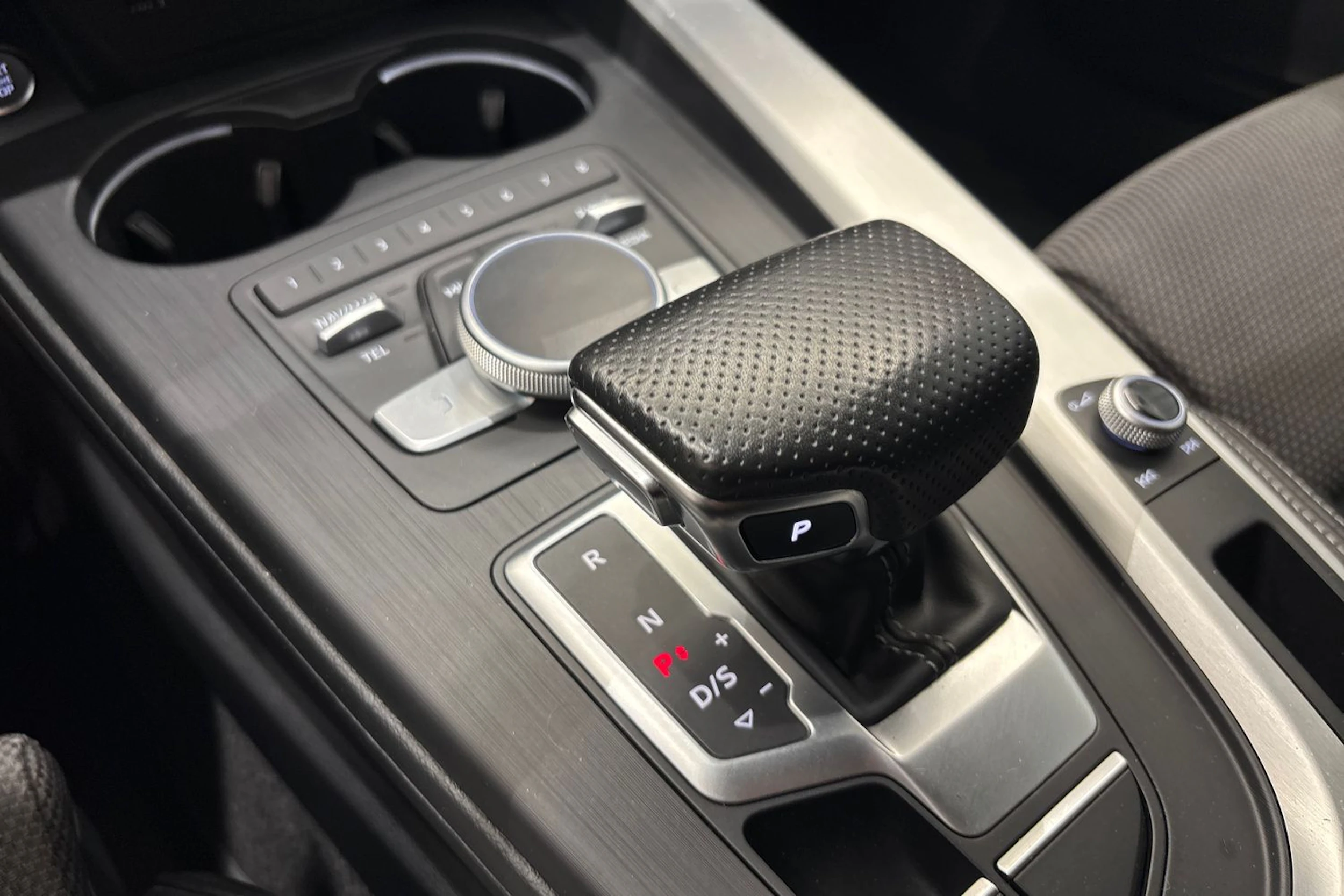 Valkoinen Audi A5 2018 kuva 29.