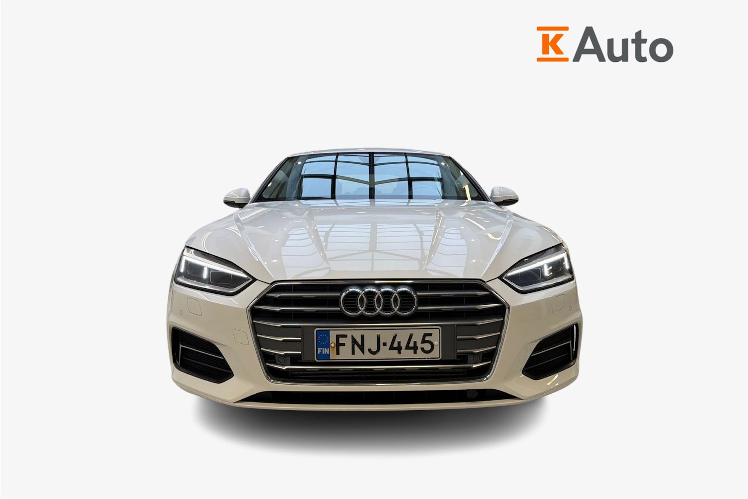 valkoinen Audi A5 2018 kuva 7.