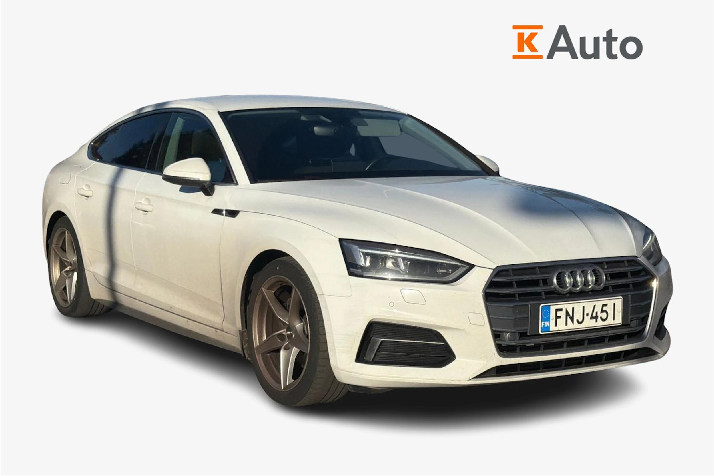 valkoinen Audi A5 2018 kuva 1.