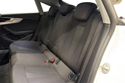 valkoinen Audi A5 2018 kuva 8.