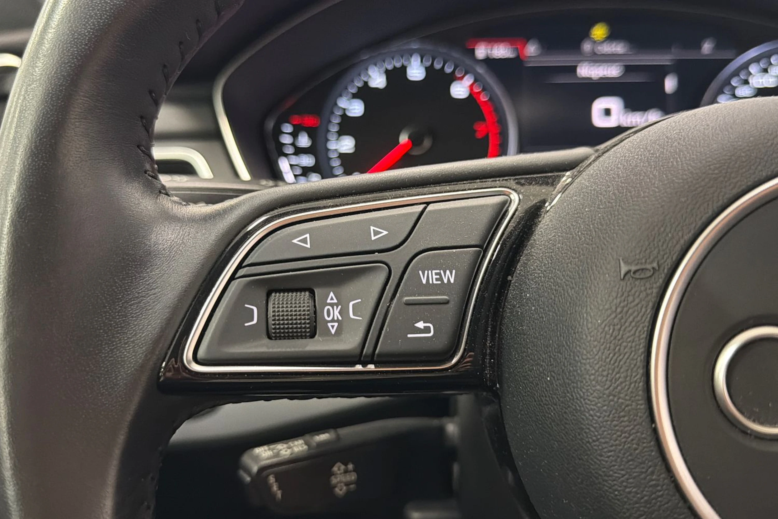 valkoinen Audi A5 2018 kuva 14.