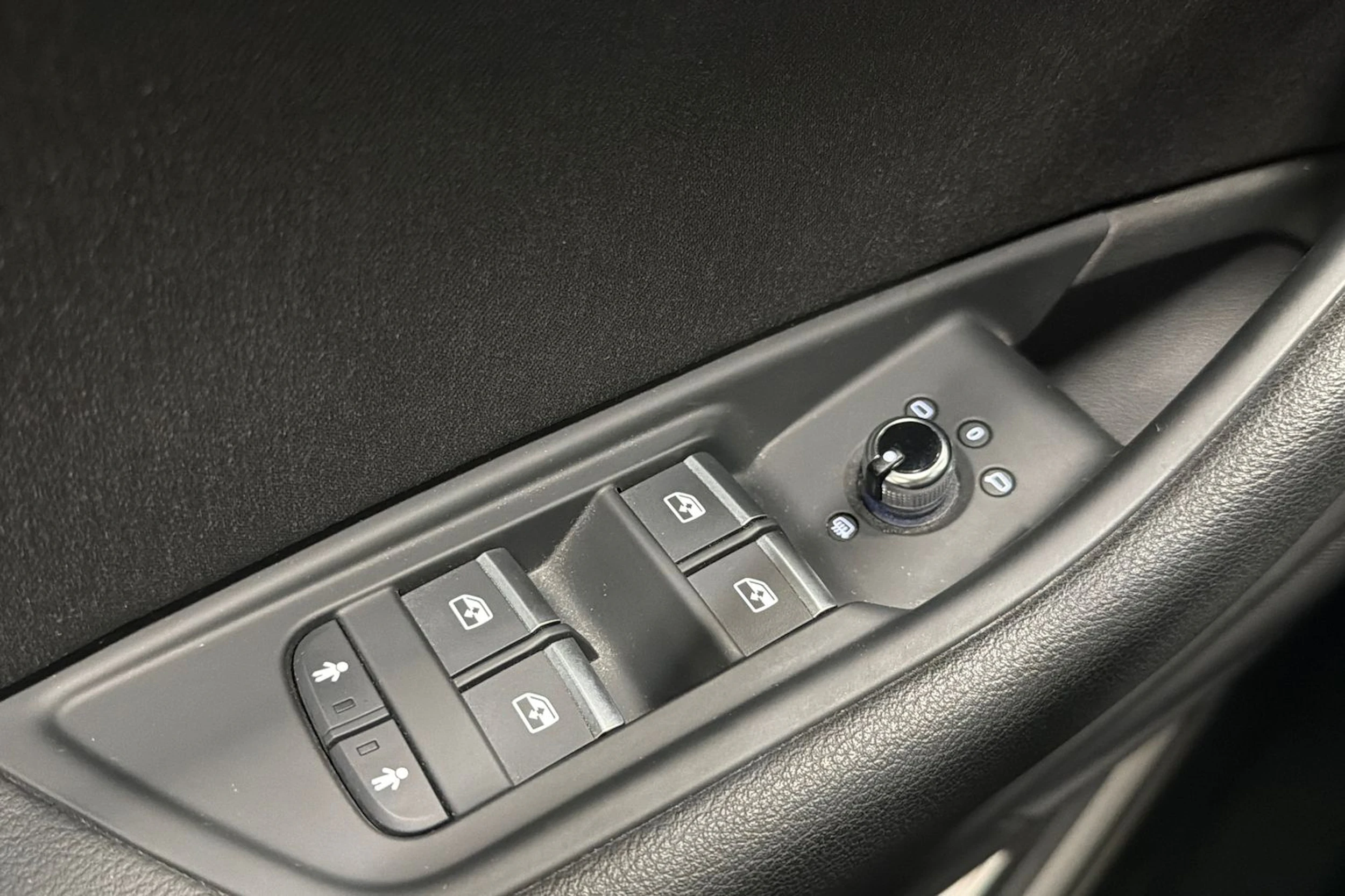 valkoinen Audi A5 2018 kuva 19.