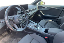 Punainen Audi A5 2018 kuva 3.