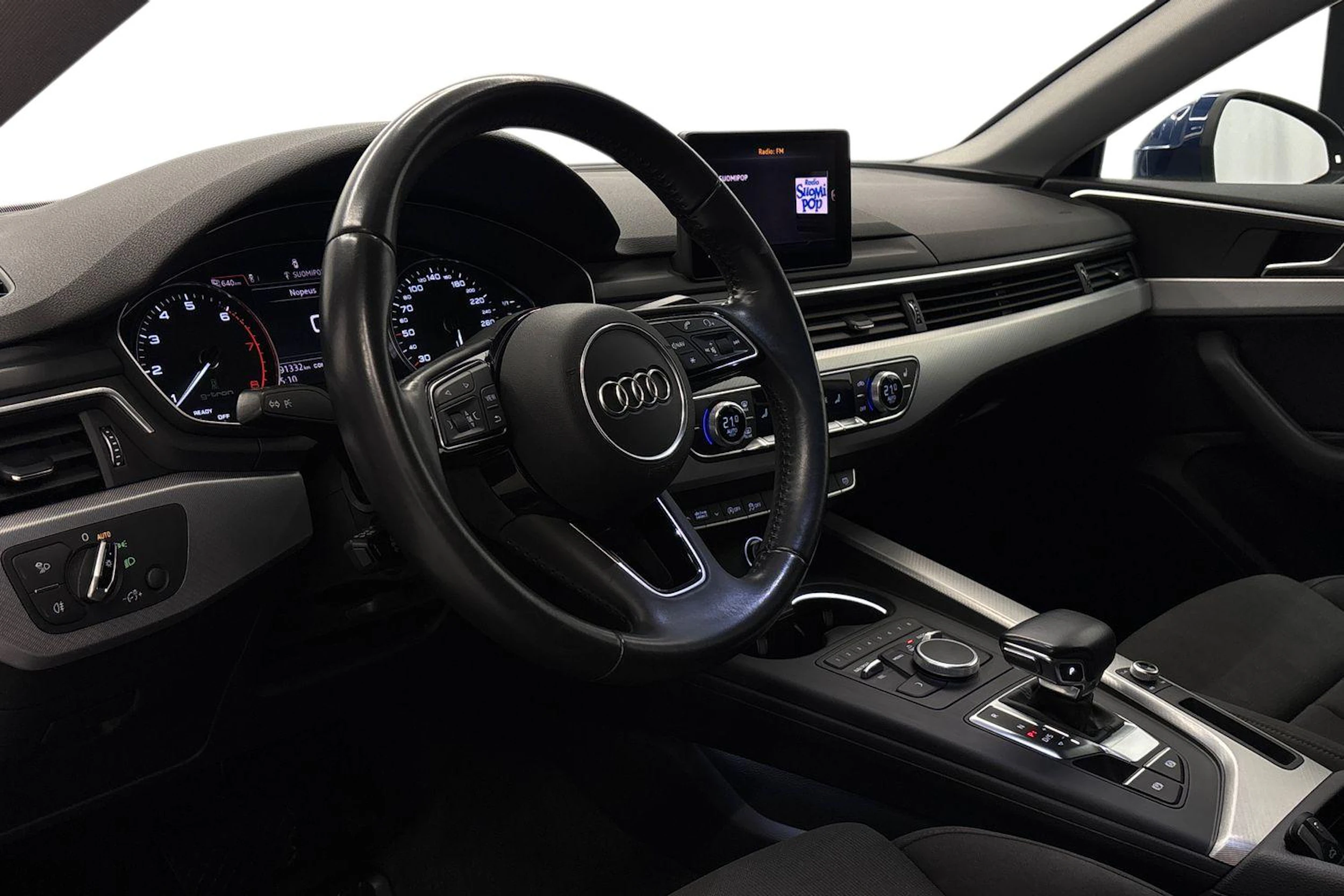 sininen Audi A5 2018 kuva 8.