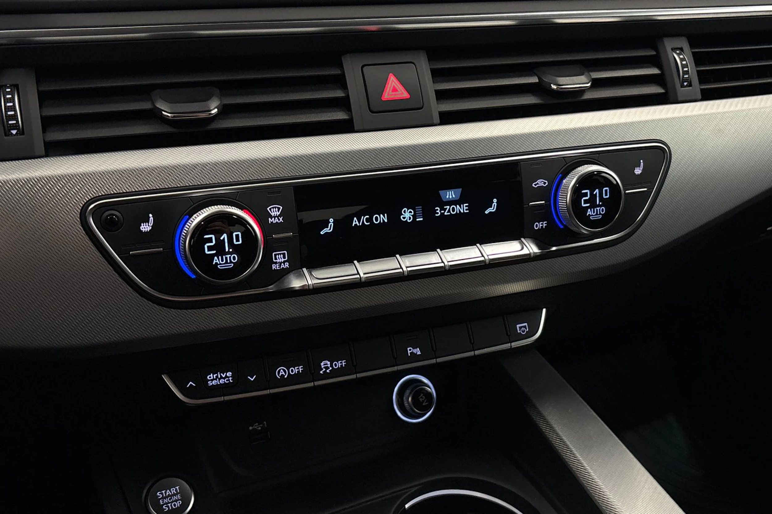 sininen Audi A5 2018 kuva 20.