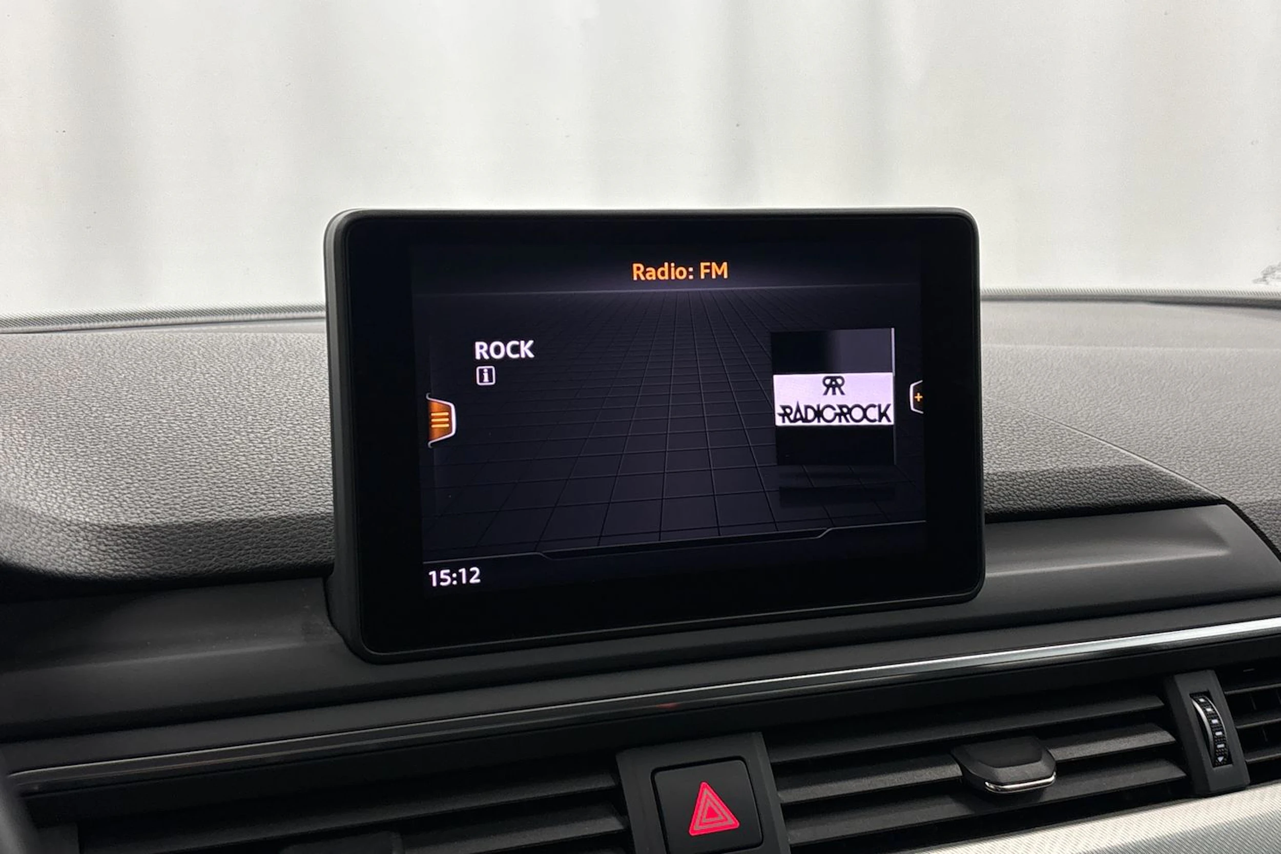 sininen Audi A5 2018 kuva 21.
