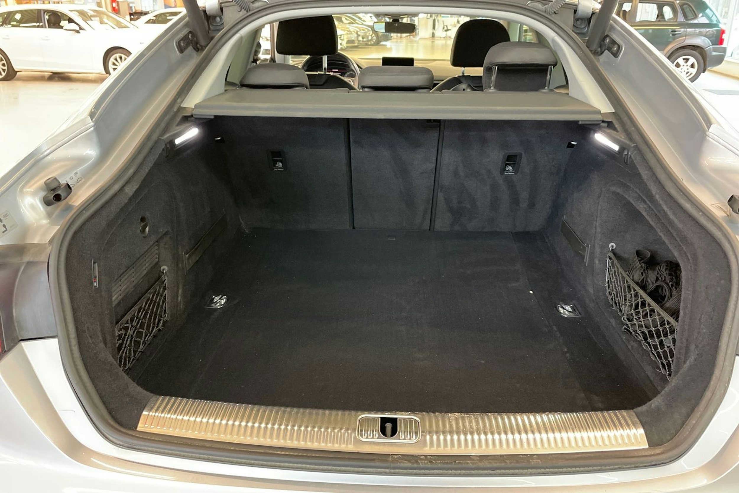 hopea Audi A5 2018 kuva 27.