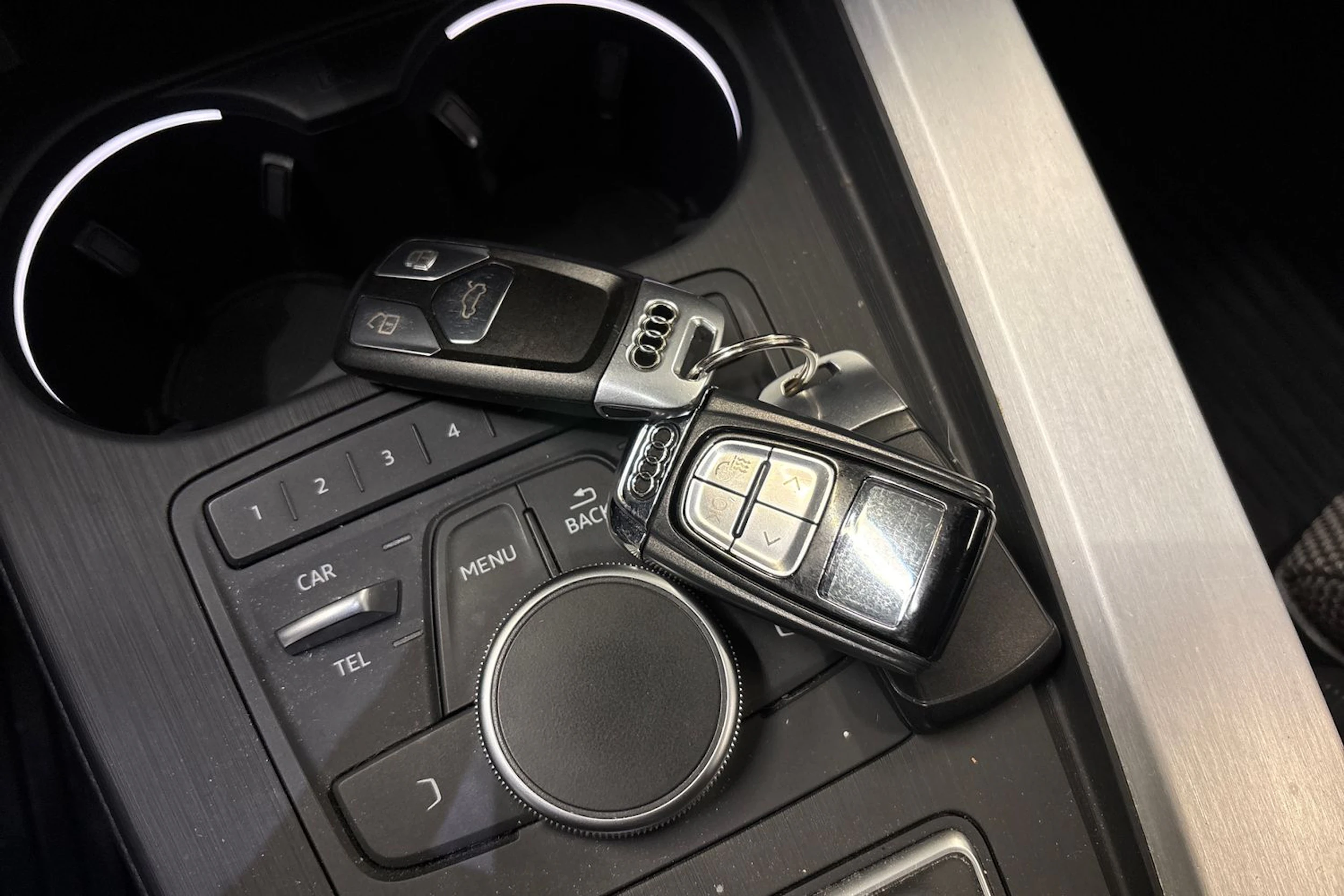 valkoinen Audi A5 2018 kuva 6.