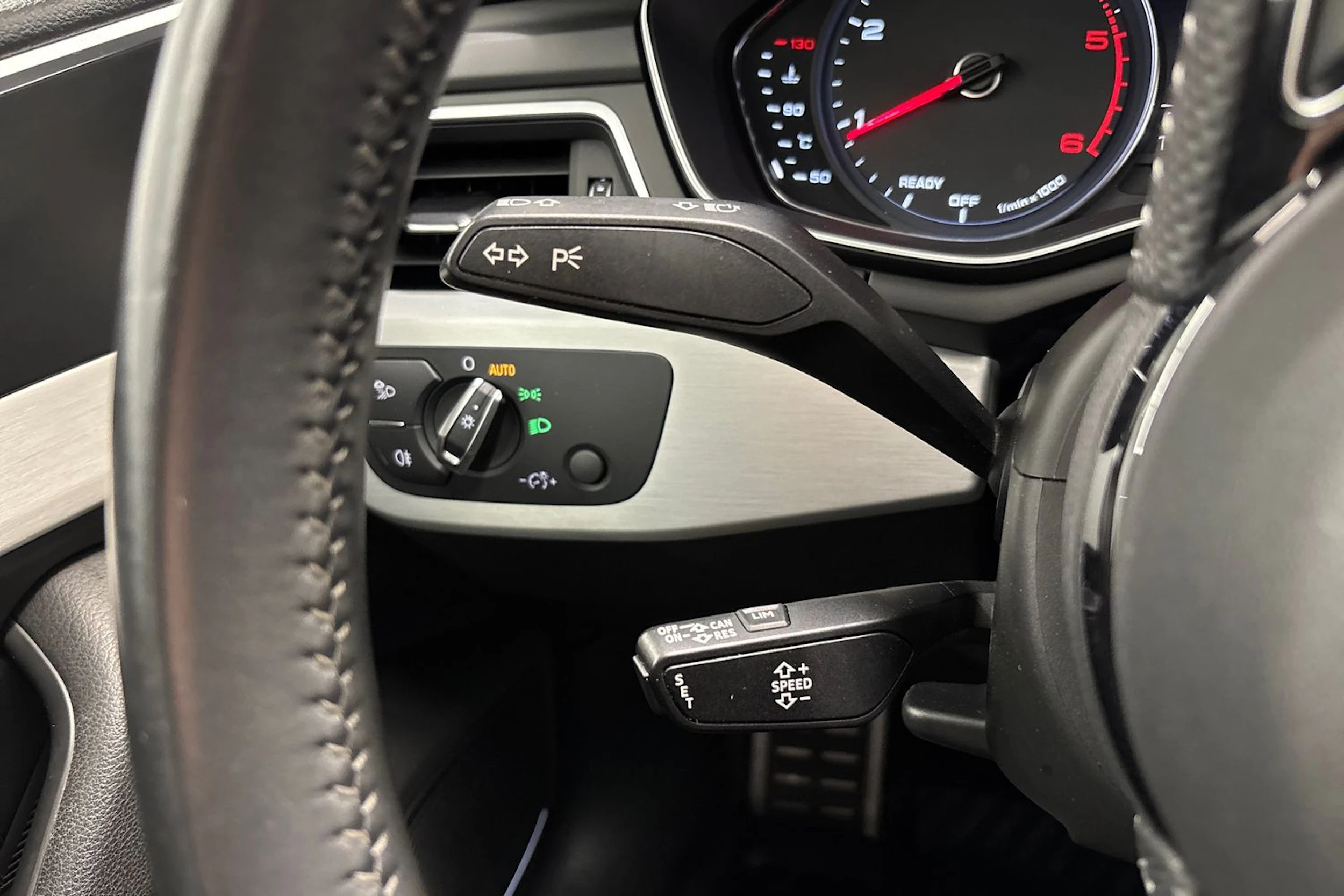 valkoinen Audi A5 2018 kuva 14.