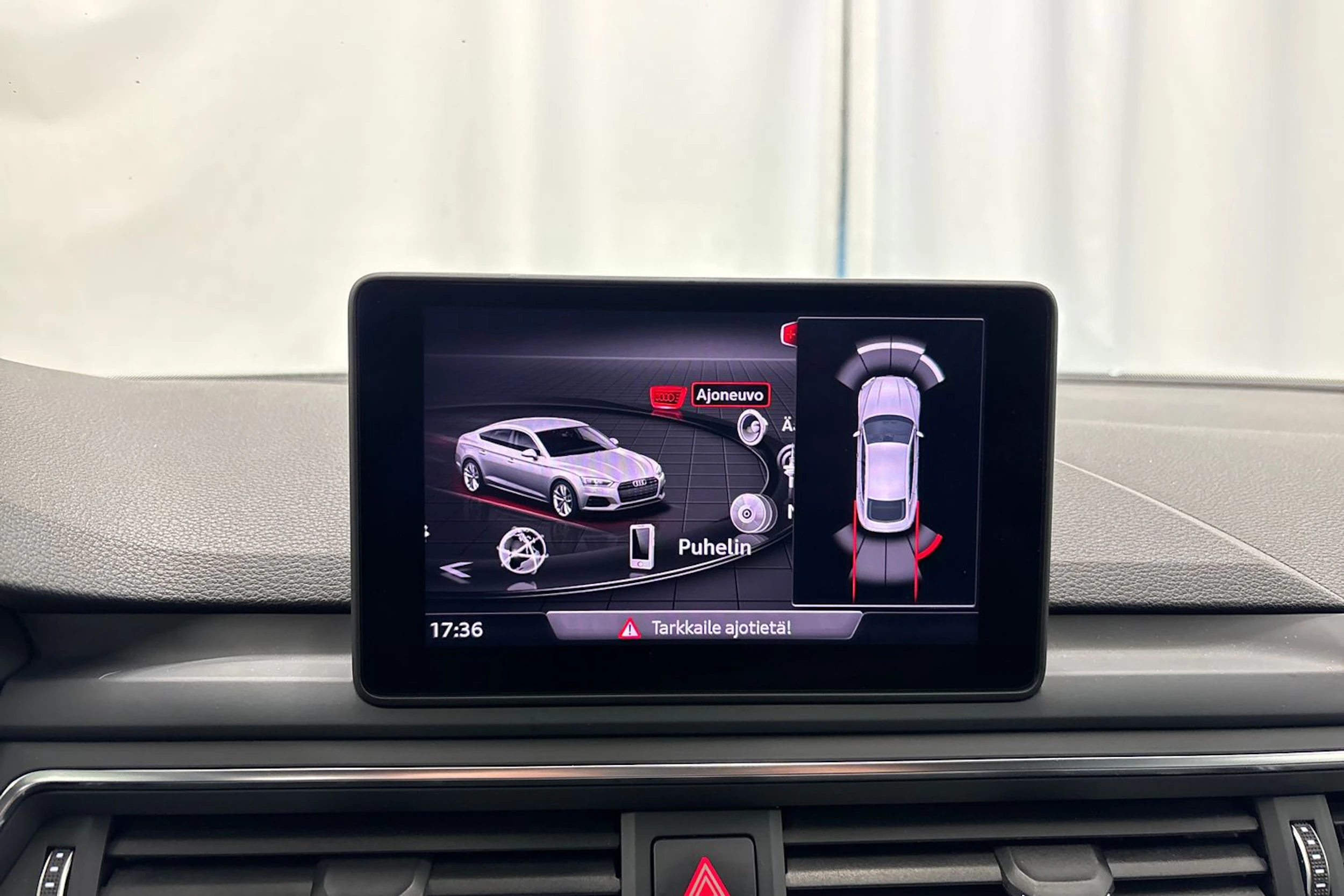 valkoinen Audi A5 2018 kuva 22.