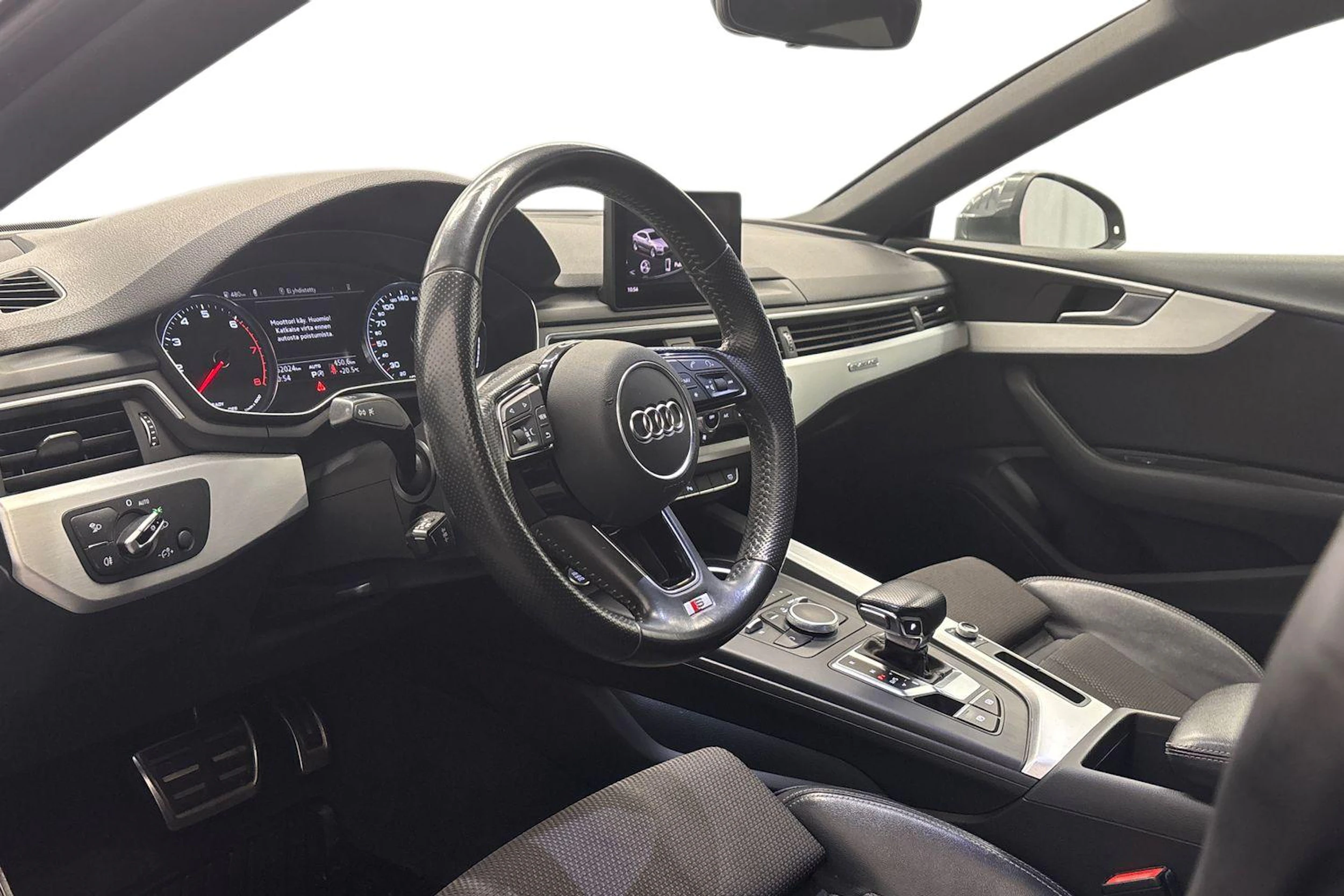 harmaa Audi A5 2018 kuva 8.