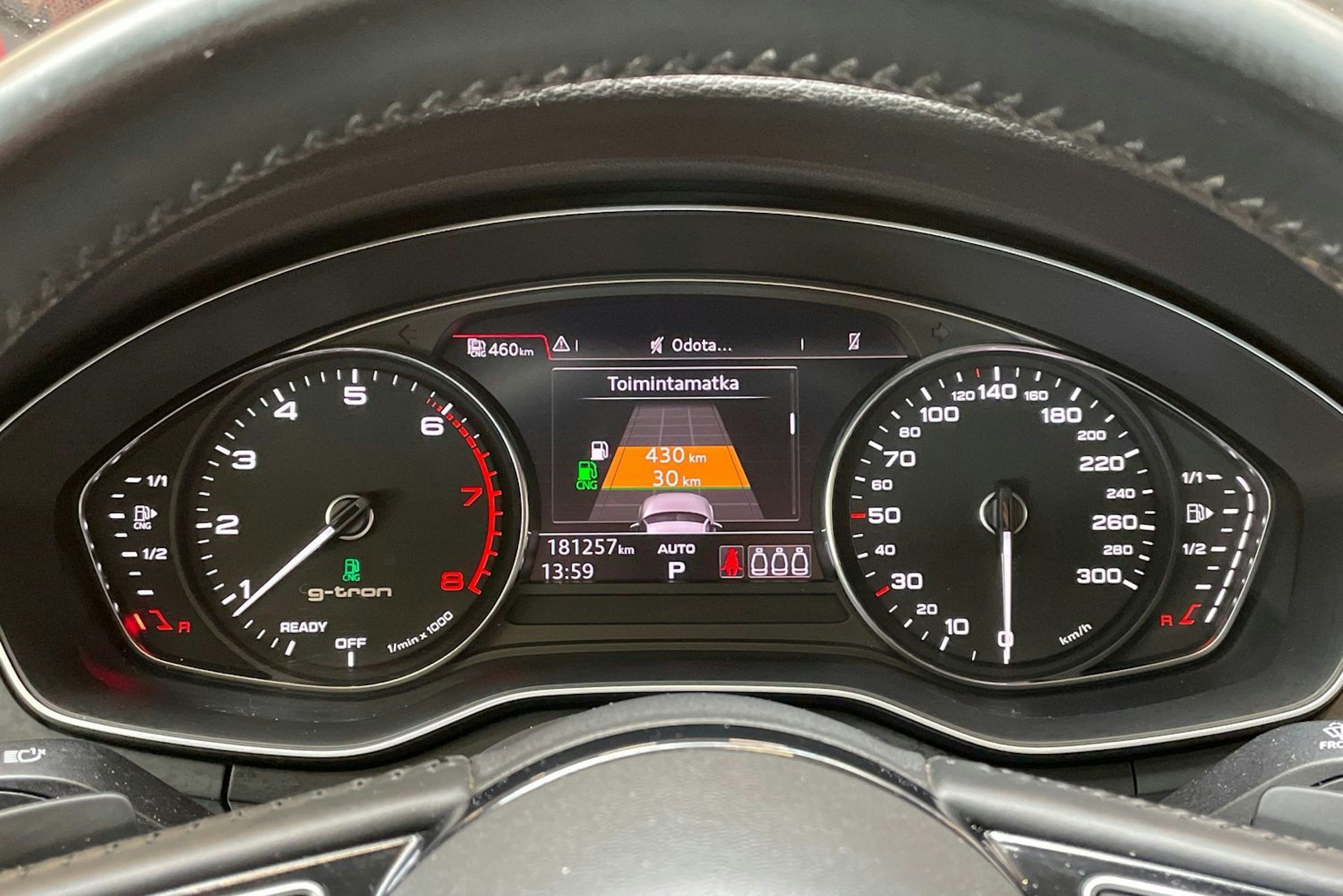 sininen Audi A5 2018 kuva 15.