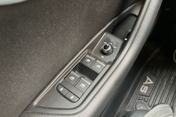 sininen Audi A5 2018 kuva 16.