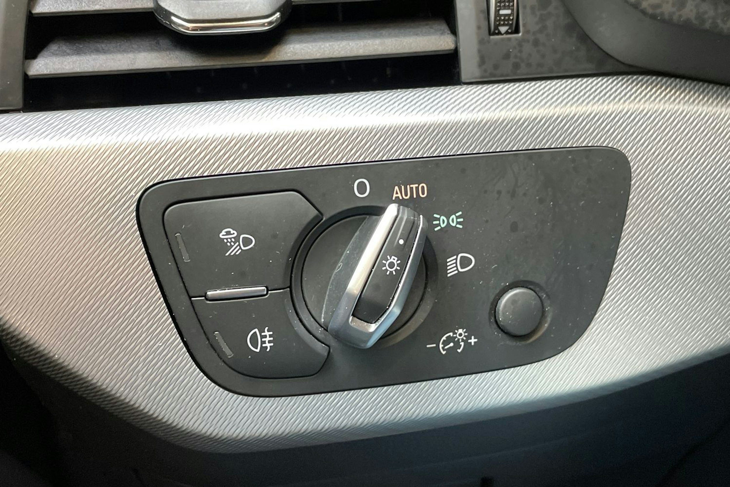sininen Audi A5 2018 kuva 17.