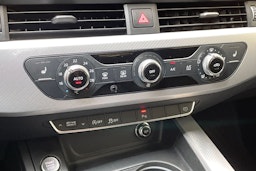 sininen Audi A5 2018 kuva 22.