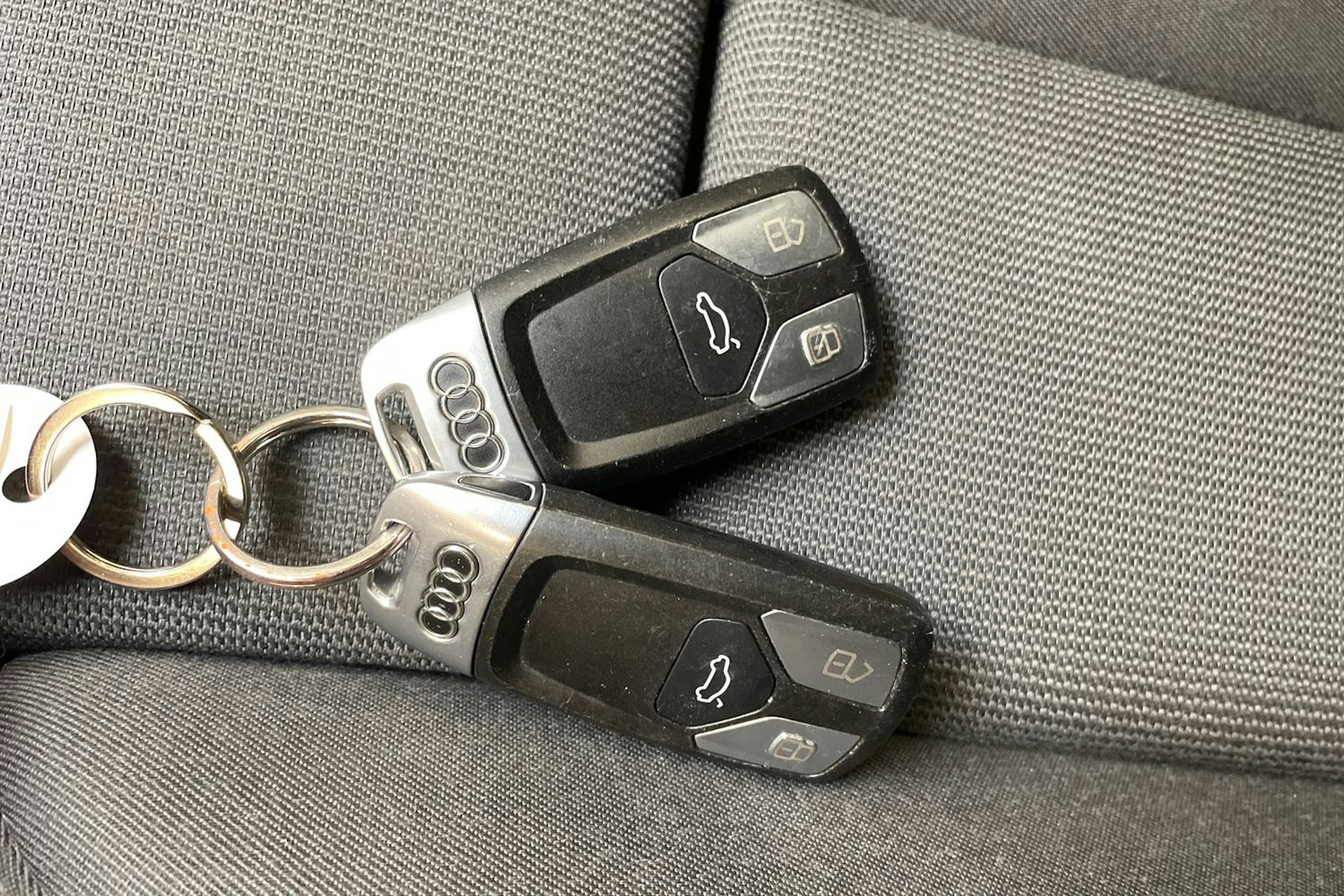 sininen Audi A5 2018 kuva 24.