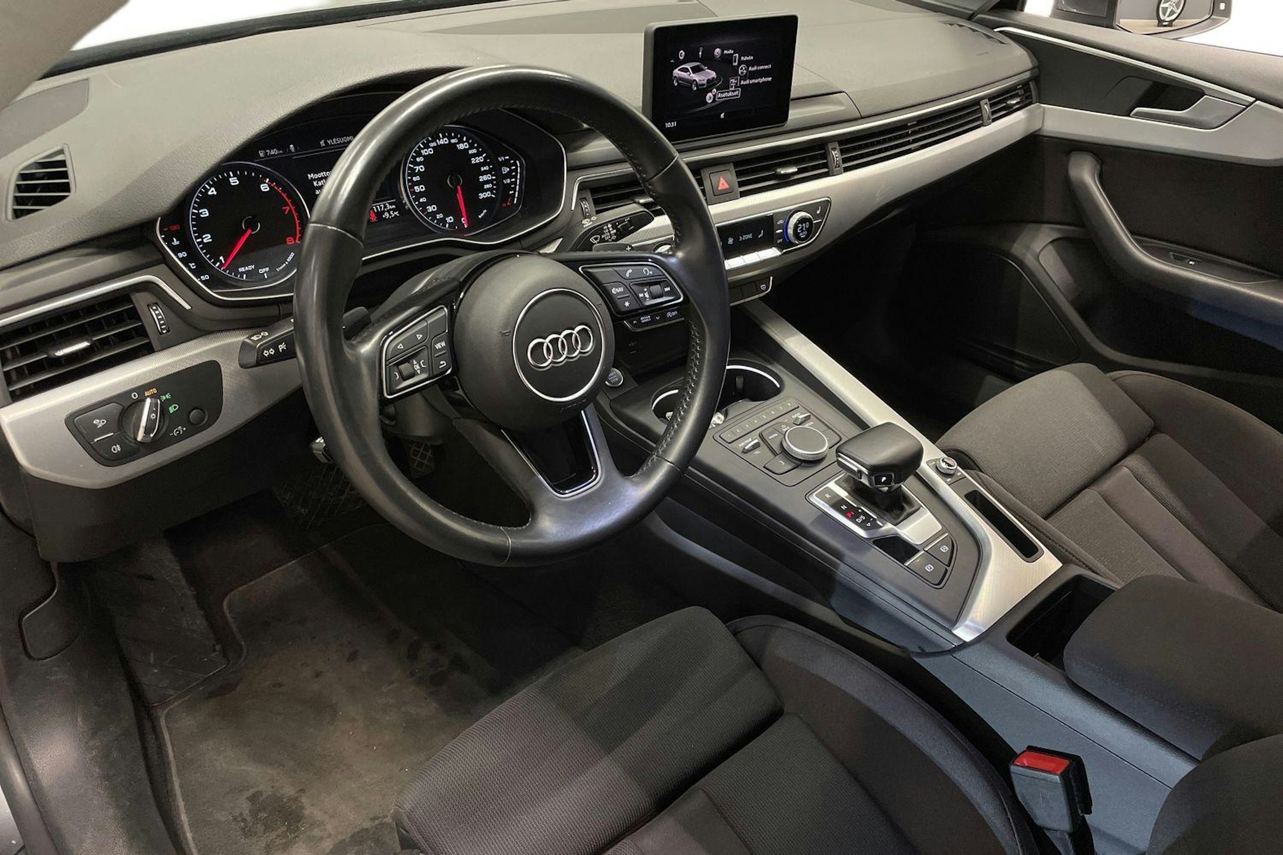 met. harmaa Audi A5 2018 kuva 7.