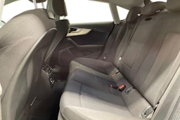 met. harmaa Audi A5 2018 kuva 10.