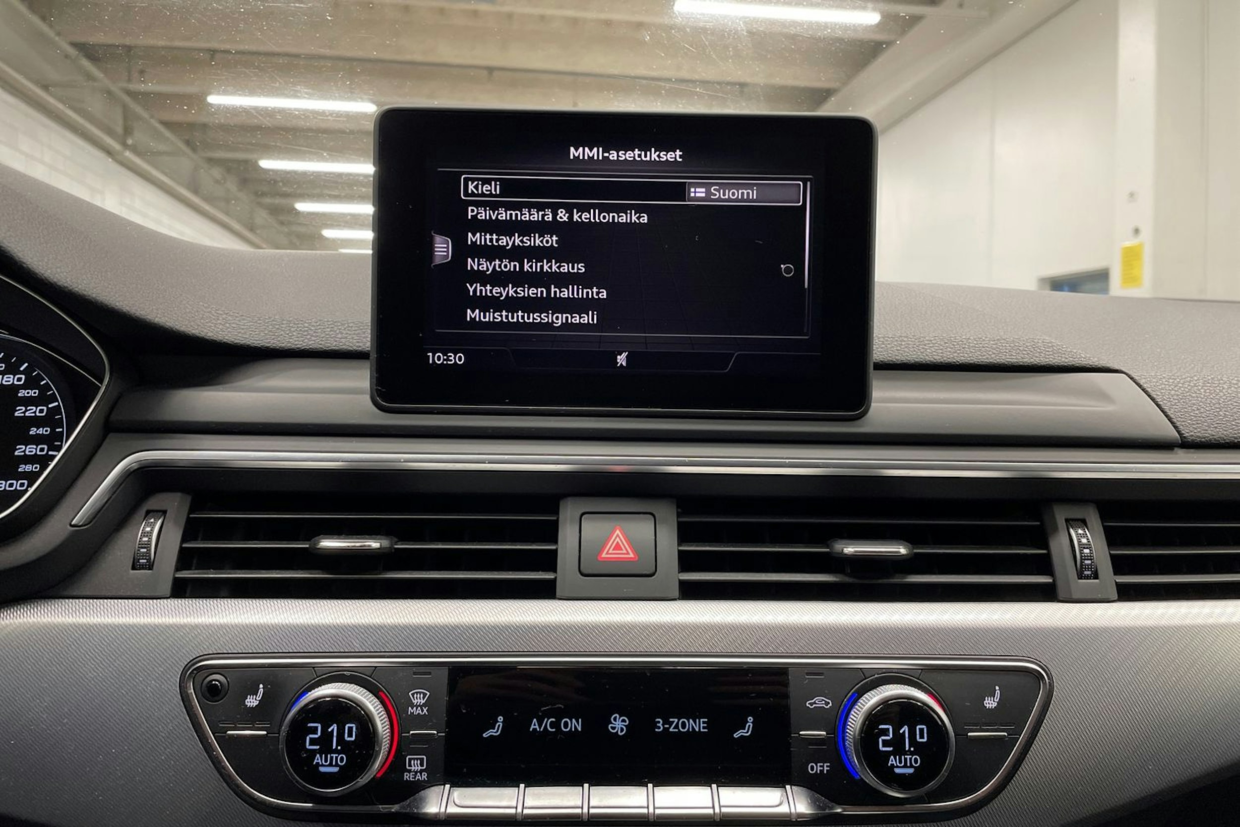 met. harmaa Audi A5 2018 kuva 19.