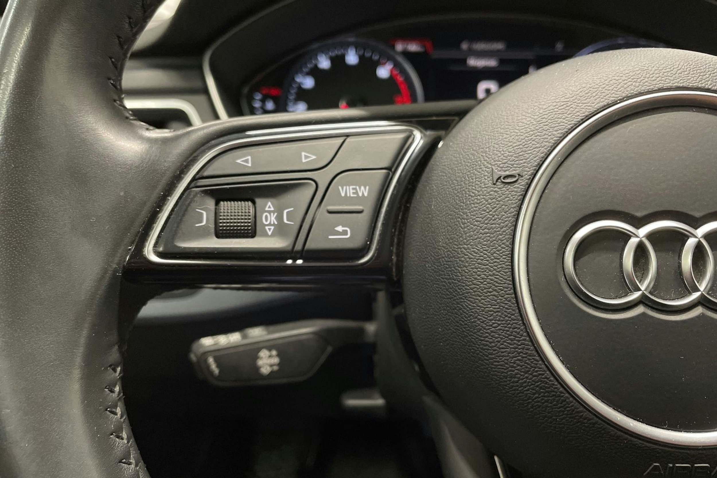 met. harmaa Audi A5 2018 kuva 23.