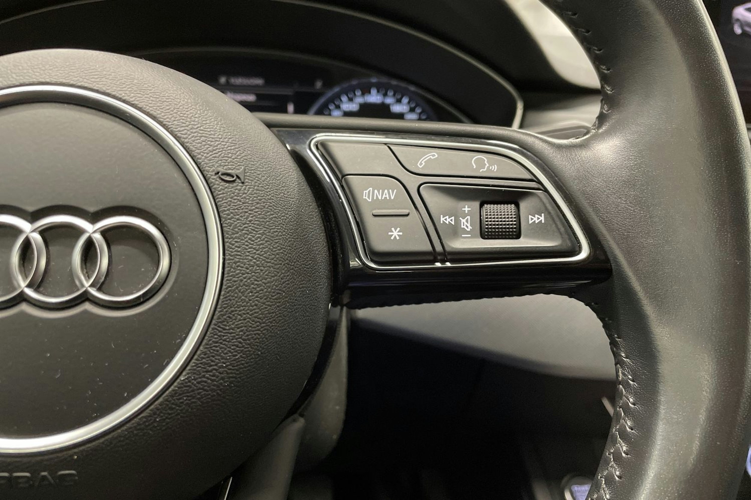 met. harmaa Audi A5 2018 kuva 24.