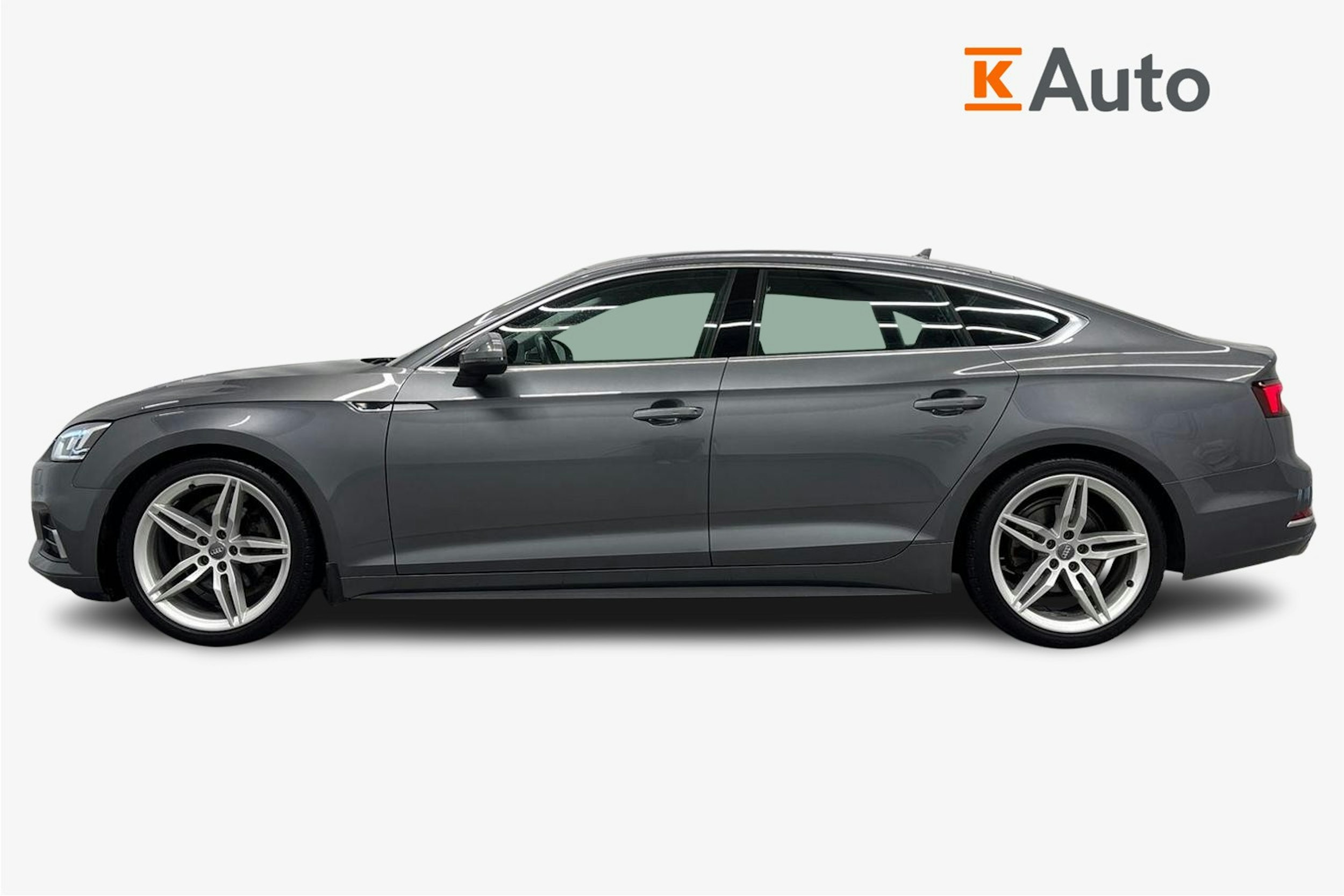 harmaa Audi A5 2018 kuva 6.