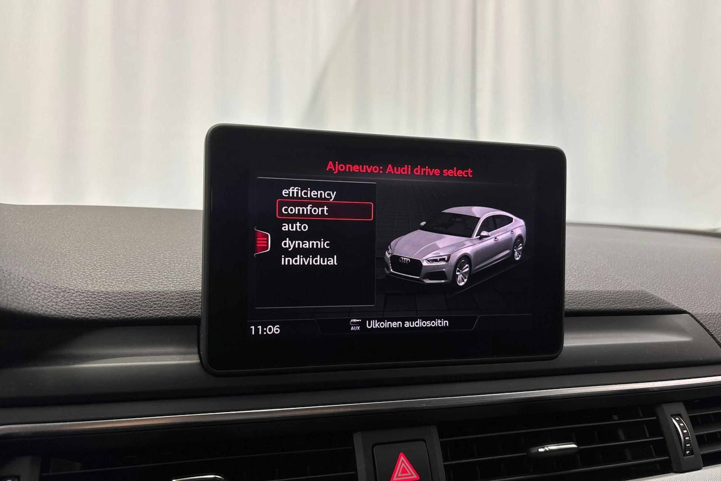 harmaa Audi A5 2018 kuva 28.