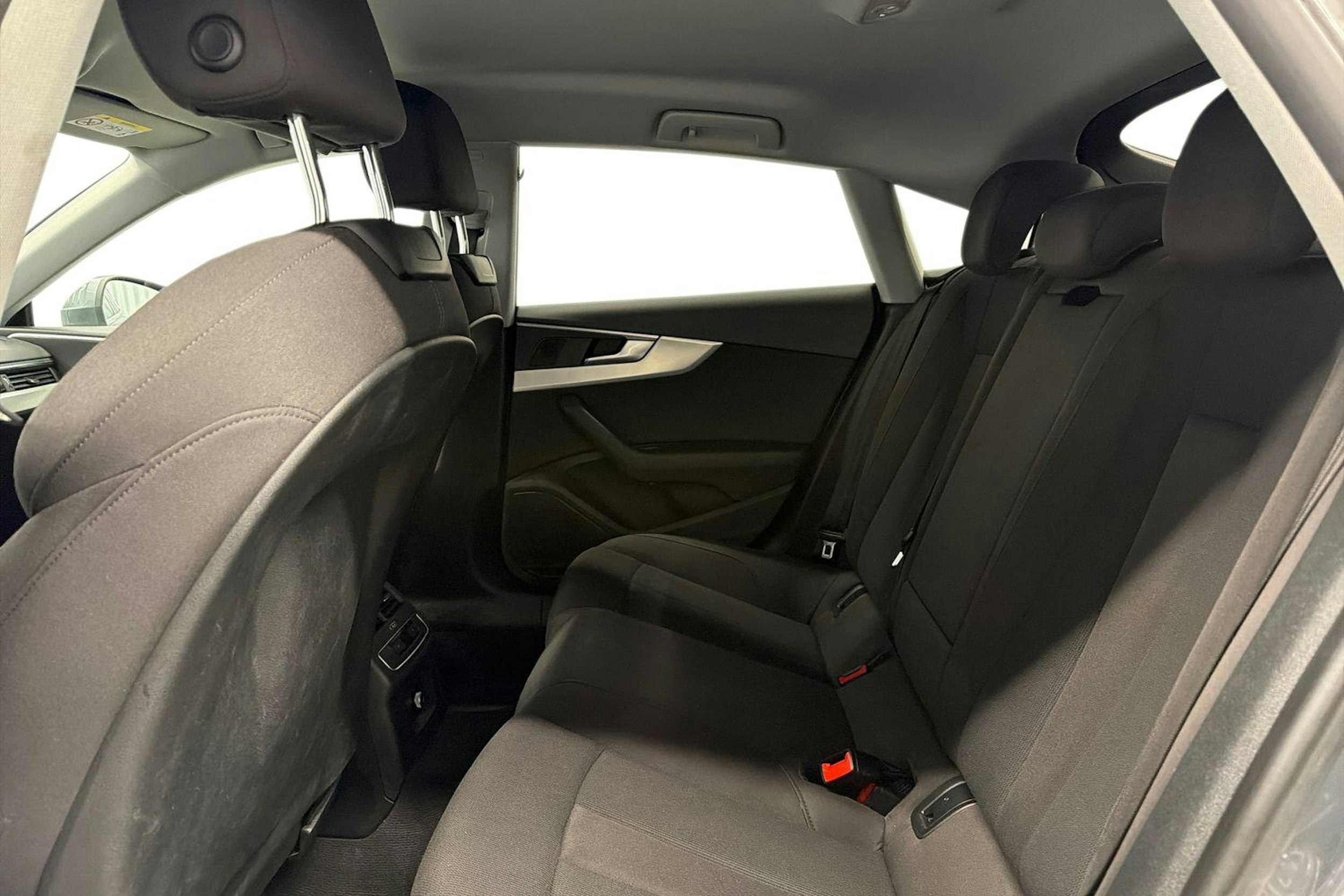 harmaa Audi A5 2019 kuva 10.