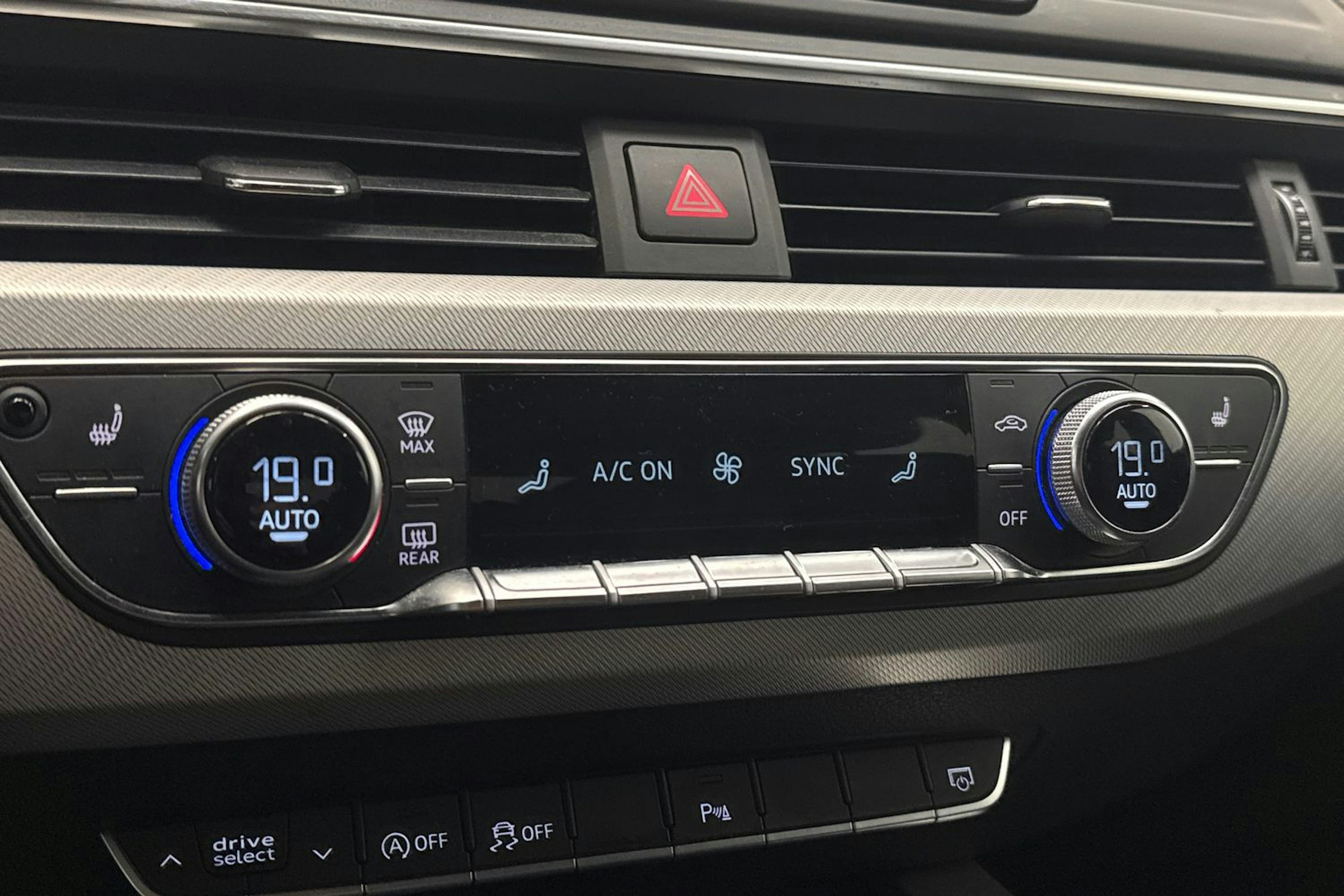 musta Audi A5 2019 kuva 23.