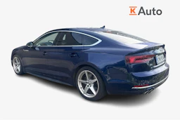 sininen Audi A5 2019 kuva 2.