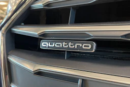 sininen Audi A5 2019 kuva 37.