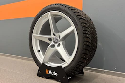 valkoinen Audi A5 2019 kuva 10.