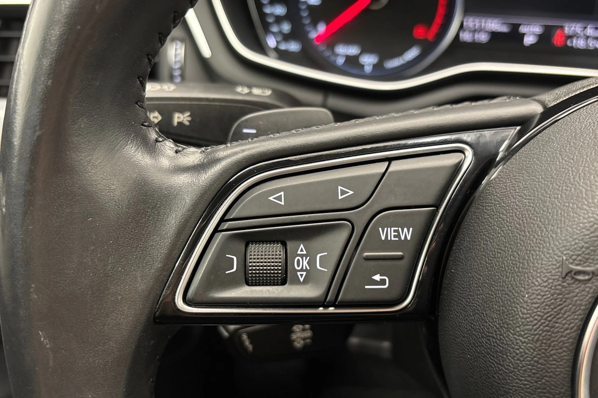 valkoinen Audi A5 2019 kuva 13.
