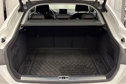 valkoinen Audi A5 2019 kuva 22.