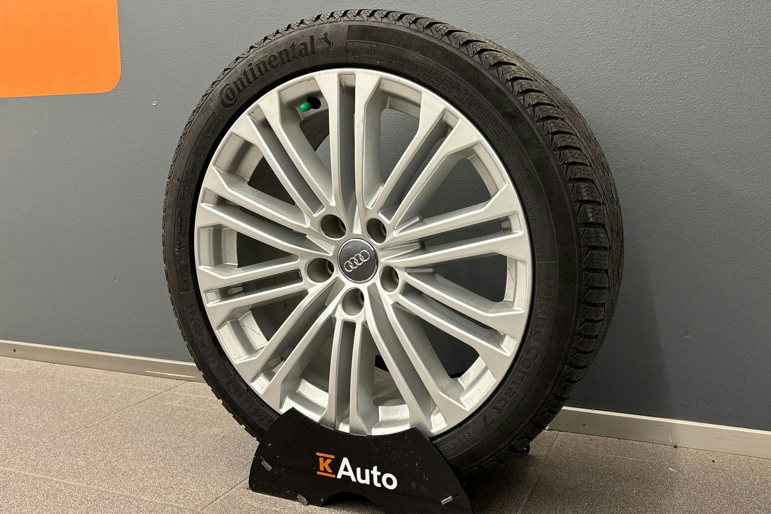 valkoinen Audi A5 2019 kuva 13.