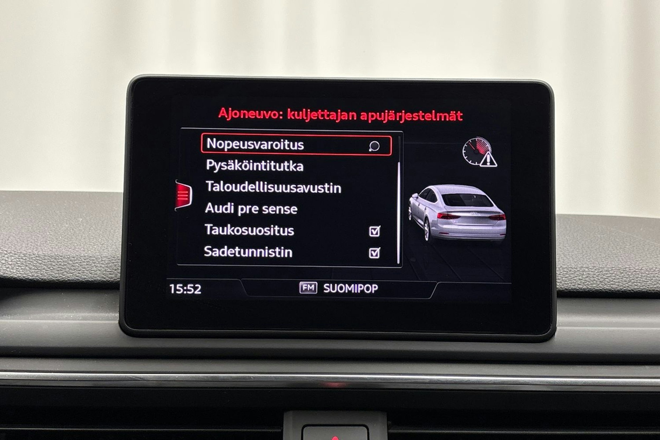 valkoinen Audi A5 2019 kuva 20.