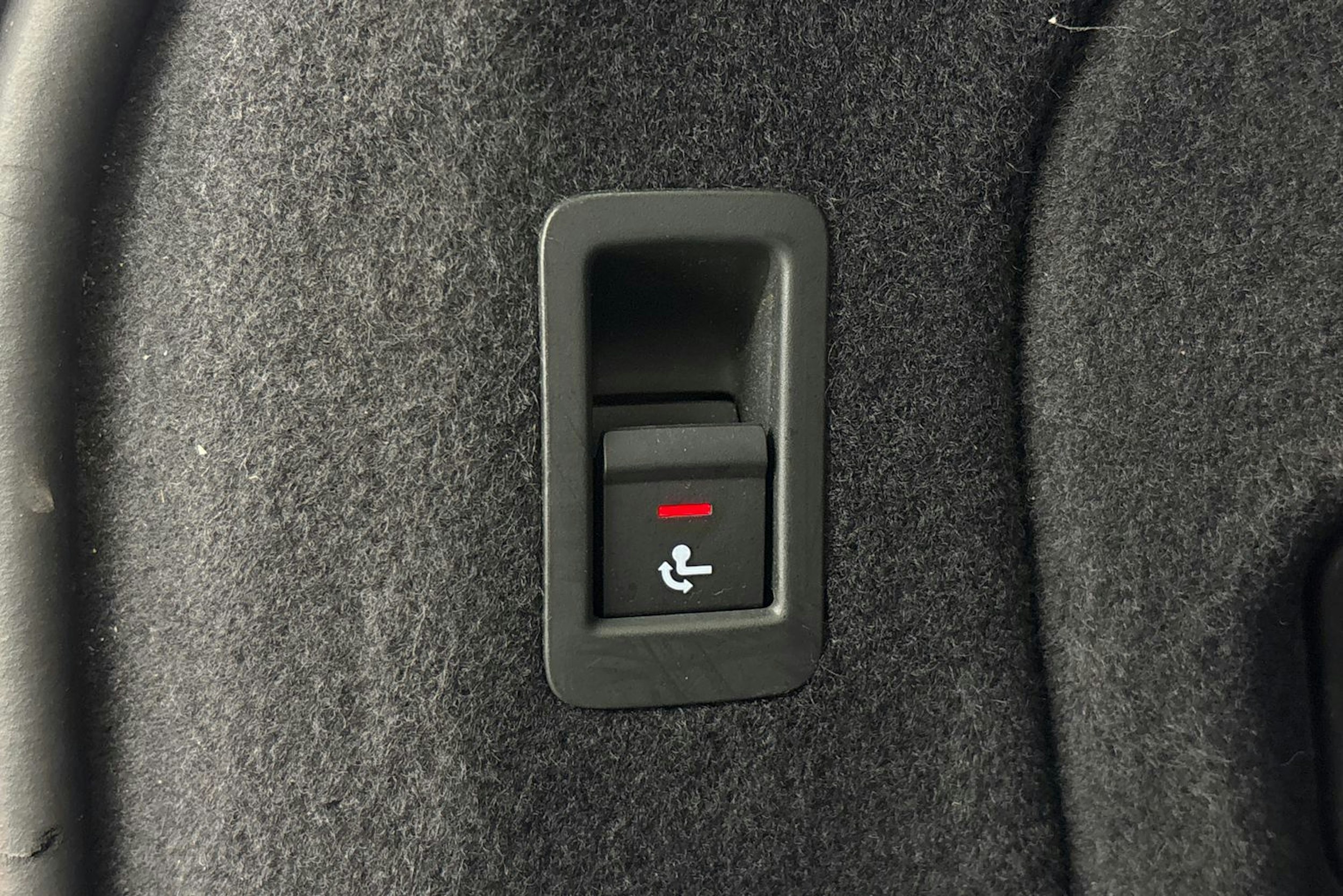 valkoinen Audi A5 2019 kuva 27.