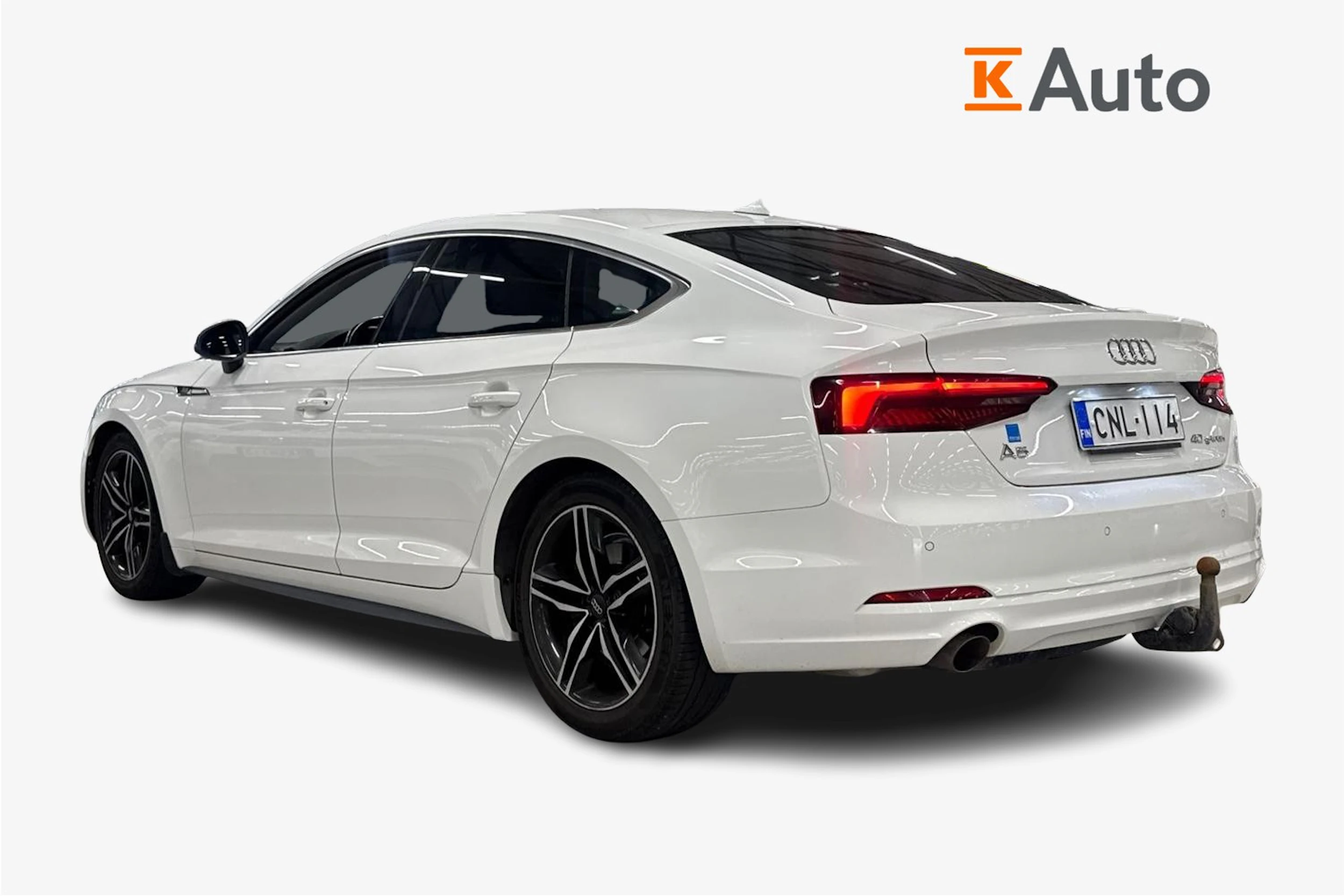 Valkoinen Audi A5 2019 kuva 2.